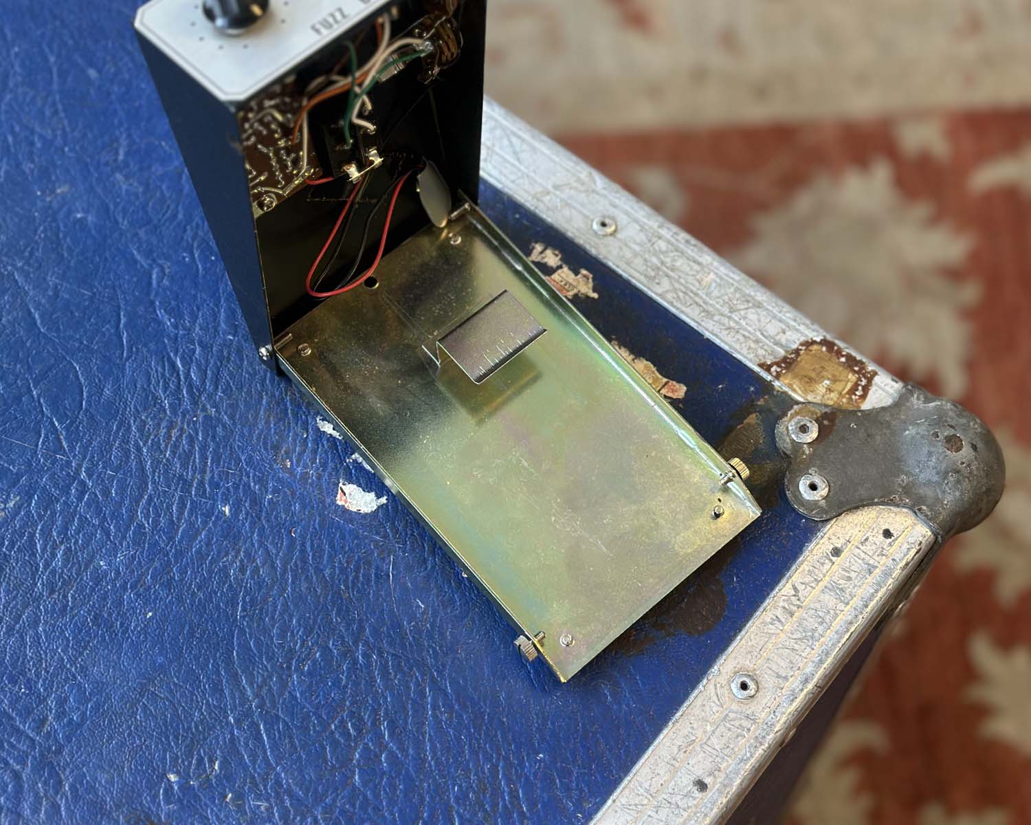 Late 60s Shin-ei Companion FY-2 Fuzz Box - Image 6