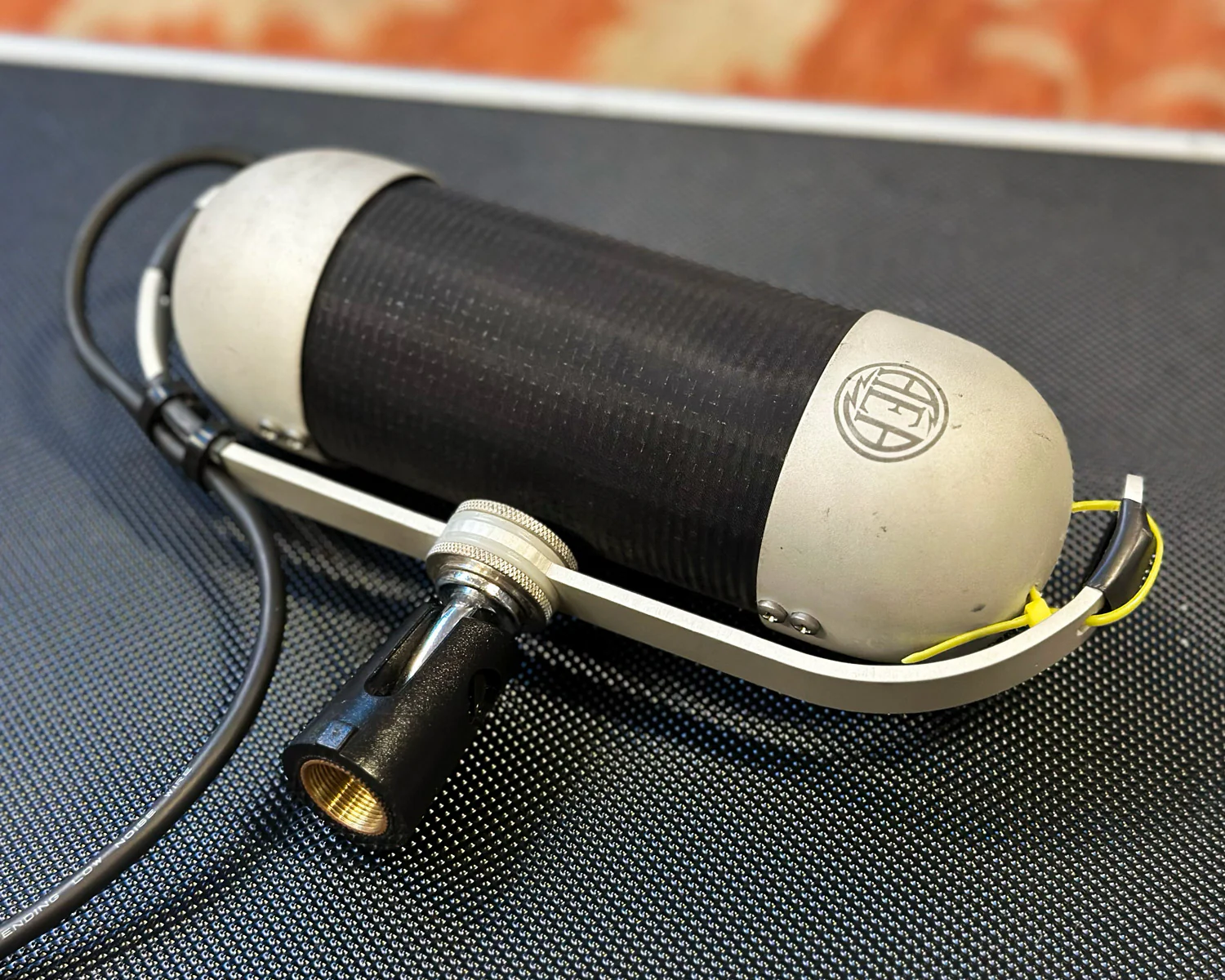 AEA R92 Ribbon Microphone - Image 3
