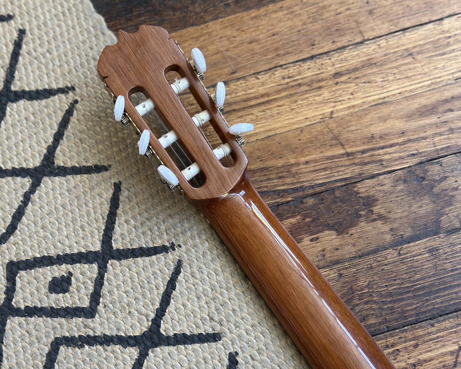 Late '70s Ryoji Matsuoka M40 Classical Guitar w/Hard Shell Case - Image 6