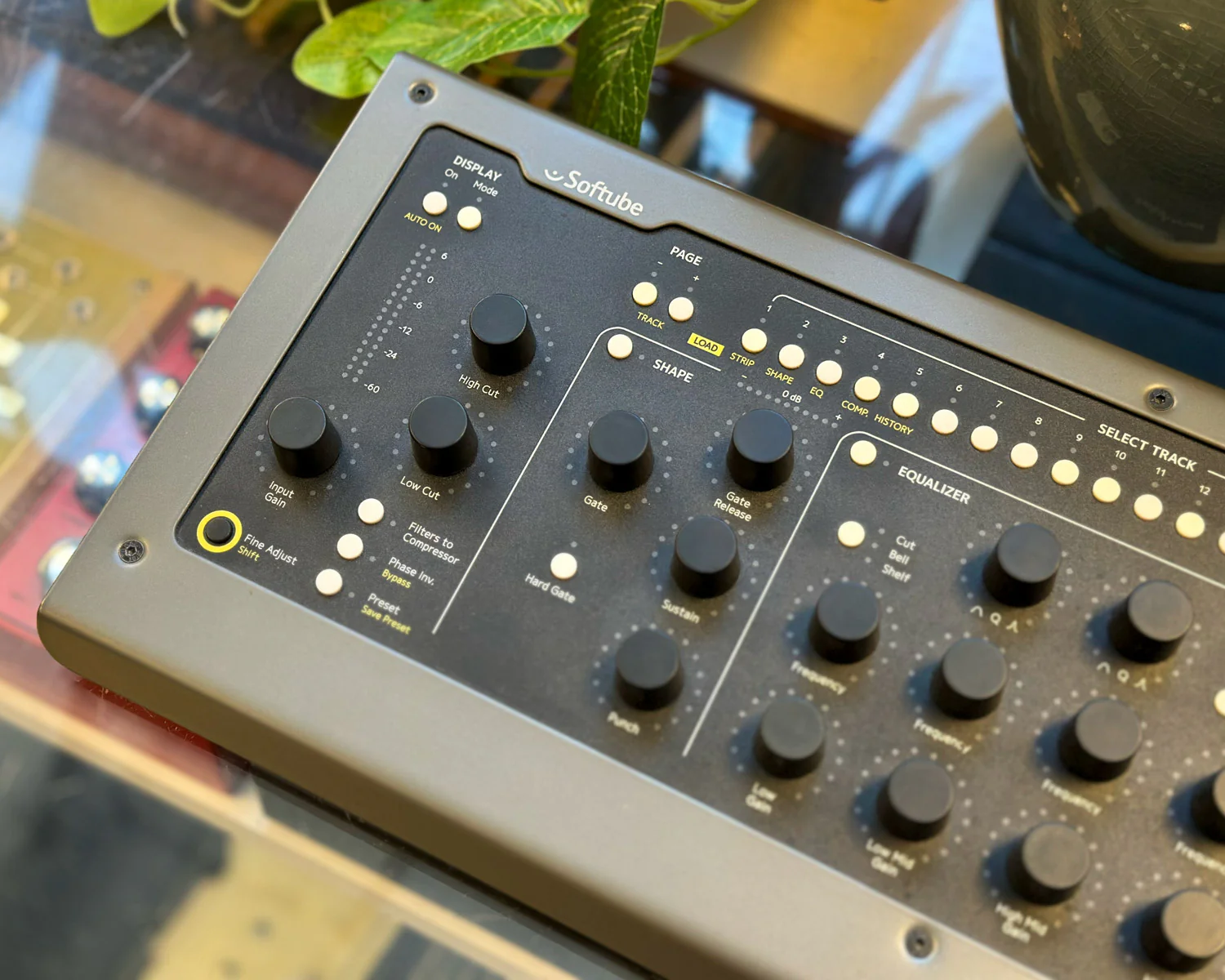 Softube Console 1 DAW Software Controller - Image 2