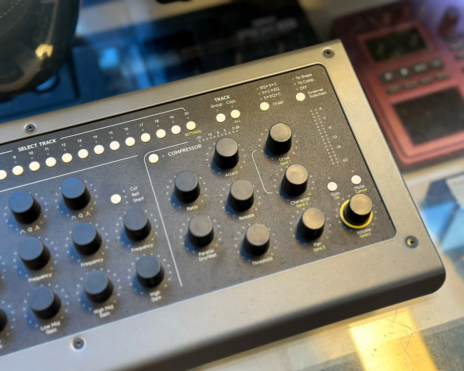 Softube Console 1 DAW Software Controller - Image 4