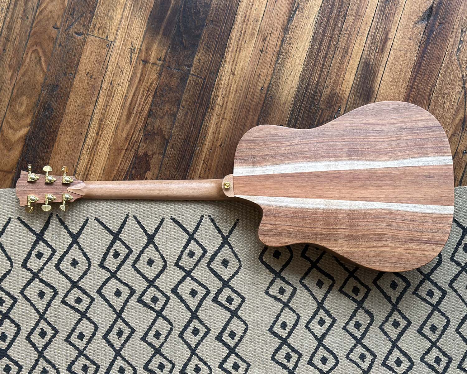 Cole Clark FL2EC-BLBL Acoustic Guitar - Image 4