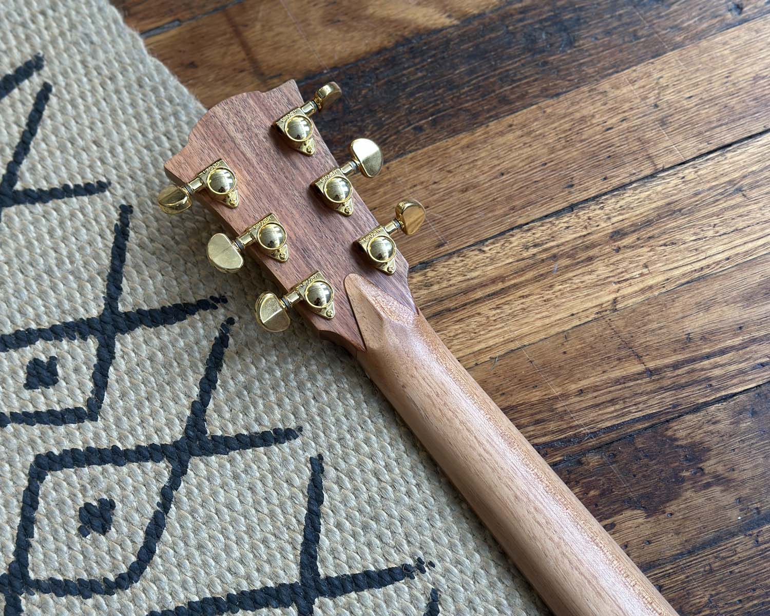 Cole Clark FL2EC-BLBL Acoustic Guitar - Image 6