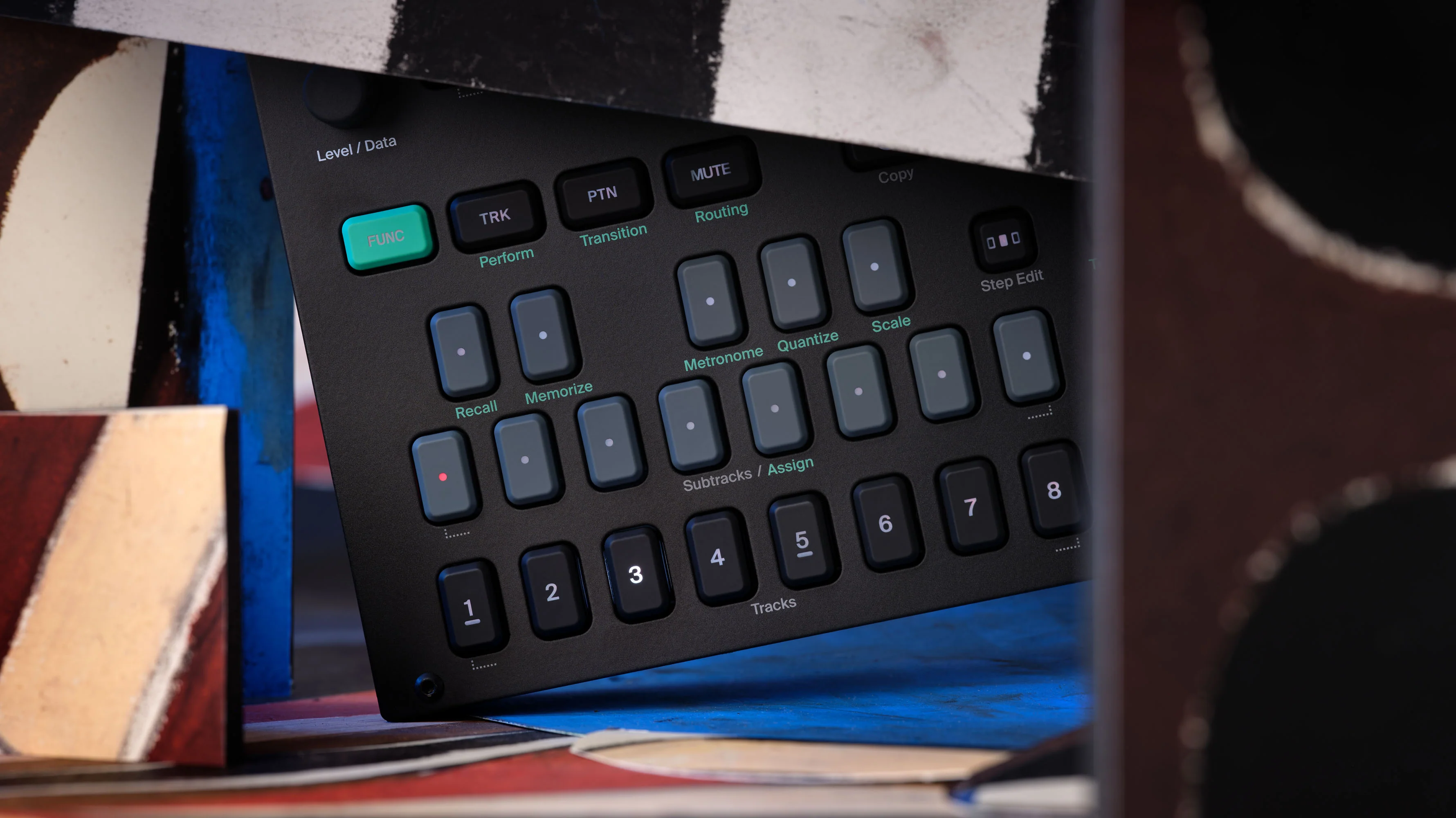 Elektron Tonverk Polyphonic Multisampler & Audio Processor - Image 9