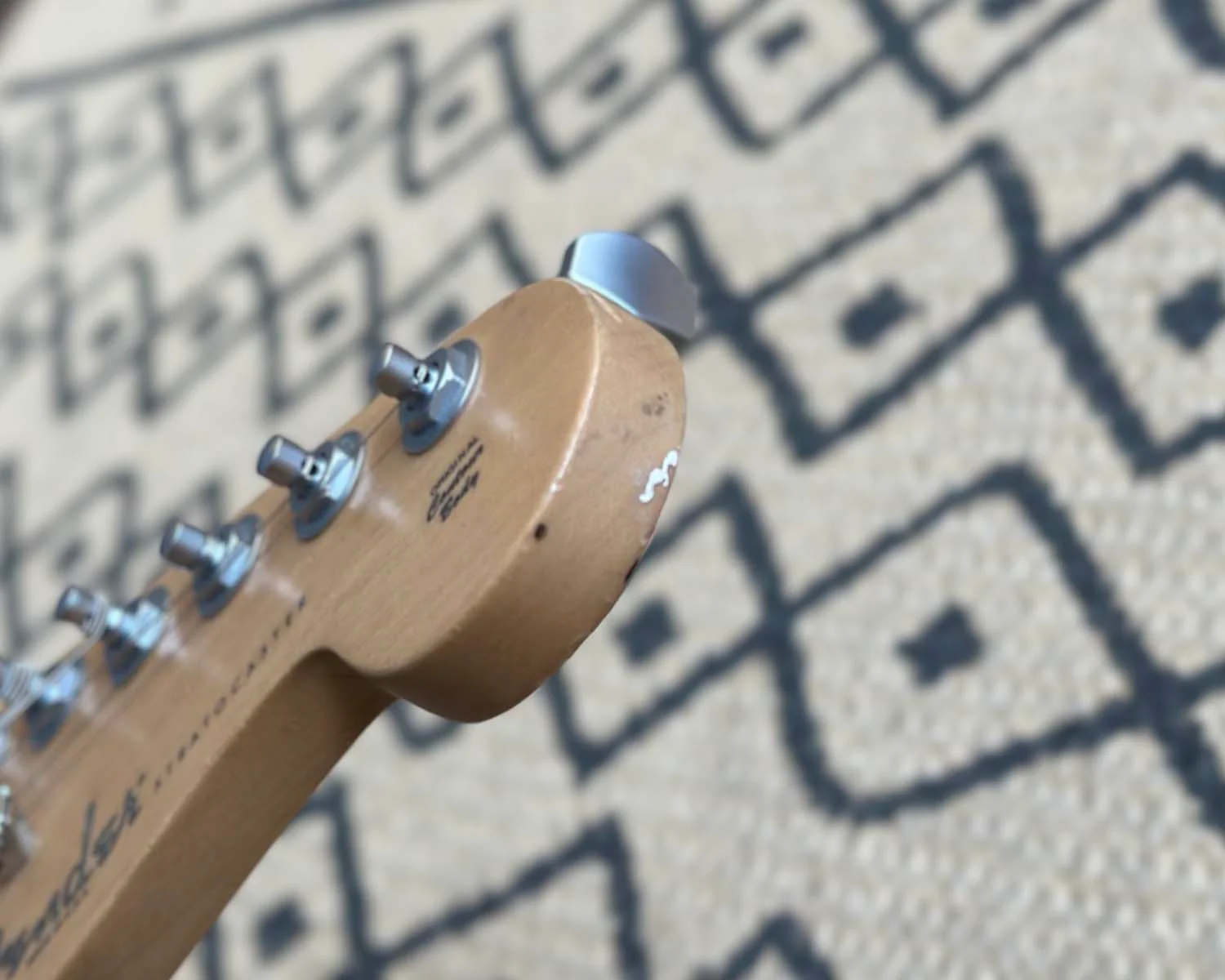 2006 Fender American Standard Stratocaster w/ OHSC - Suhr Pete Thorn/Noiseless pickups - Image 9