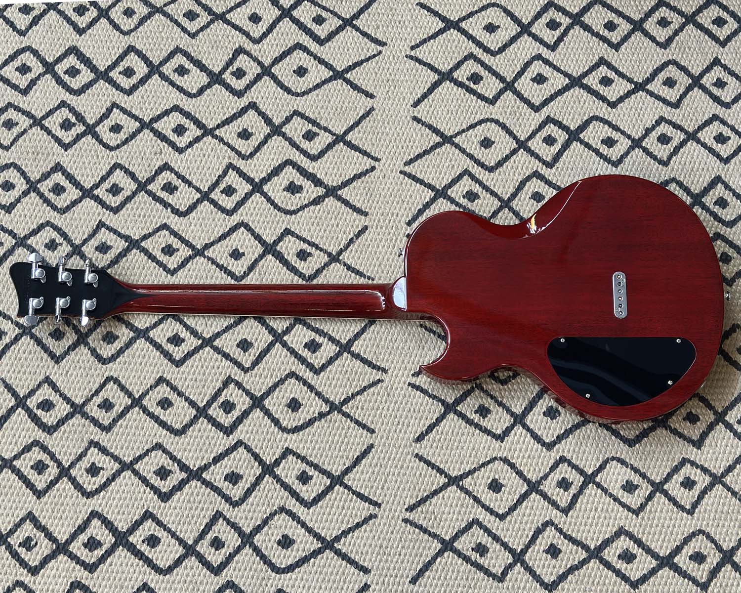 First Act Custom Shop Lola - Image 6