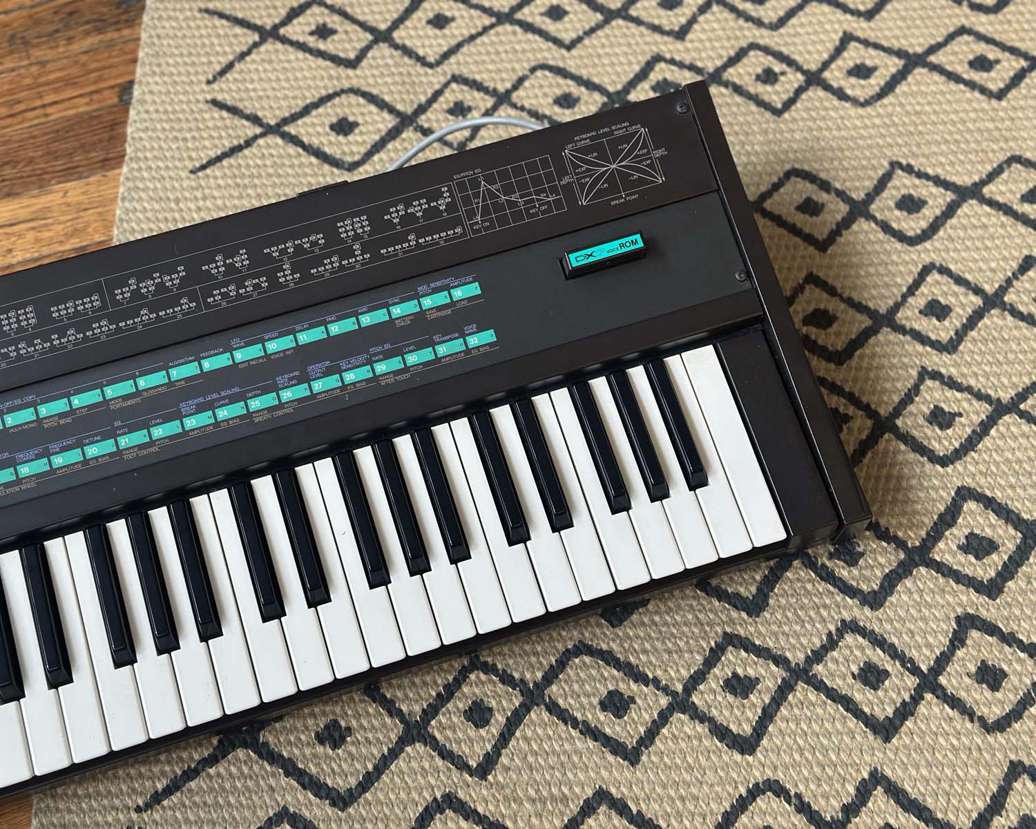 YAMAHA DX7 Digital Programmable Algorithm Synthesiser - Image 3