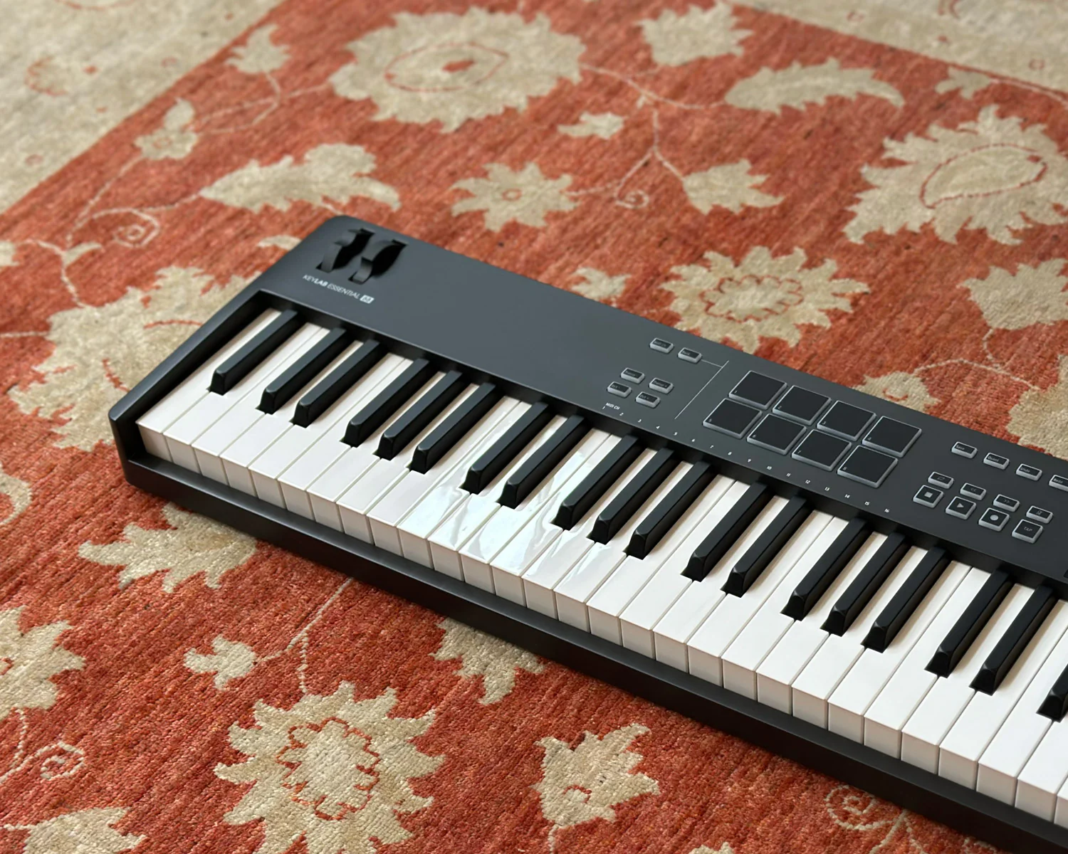 Arturia KeyLab Essential 88 mk3 - Black - Image 2