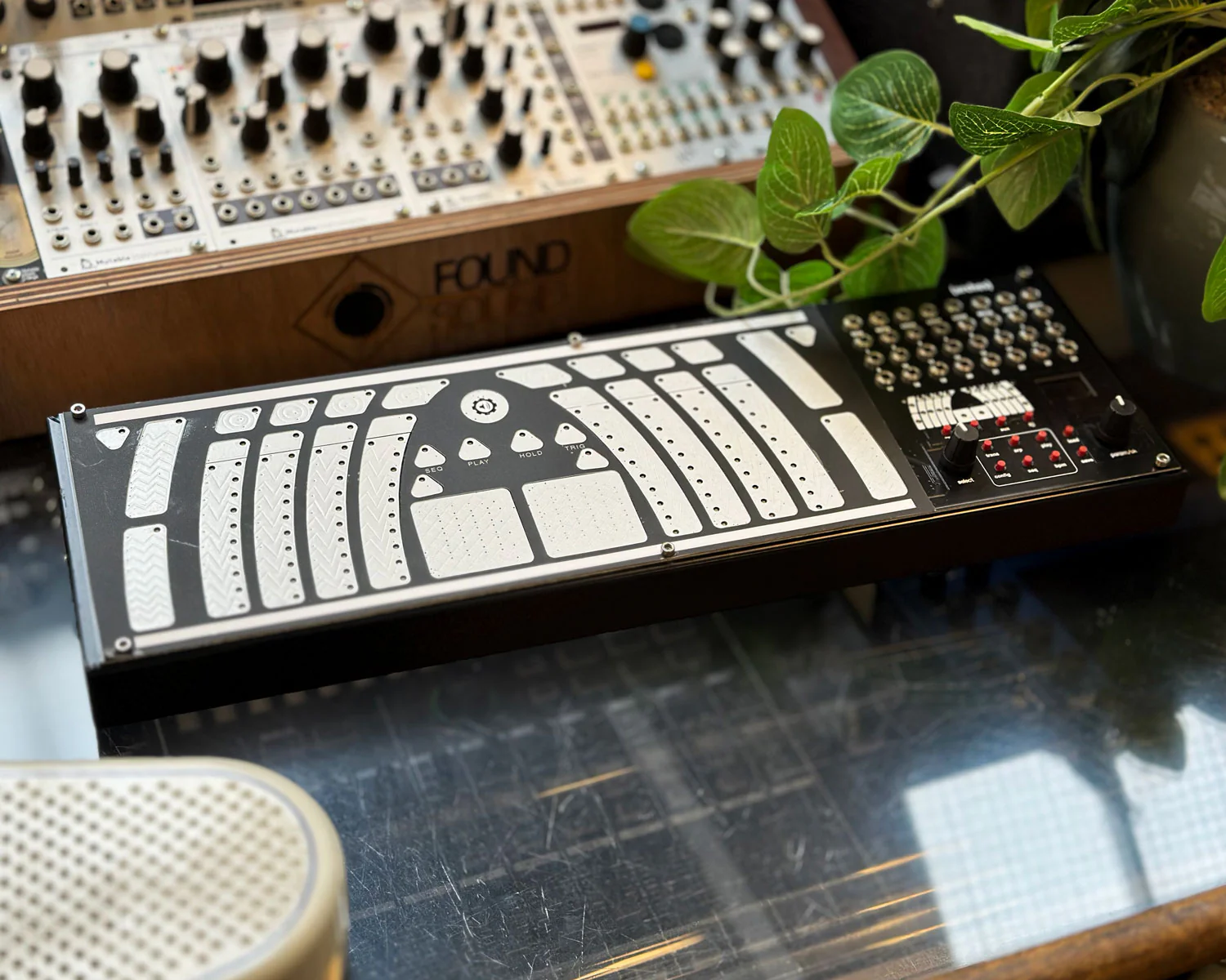 Soundmachines Arches Tactile CV / MIDI Controller - Image 2