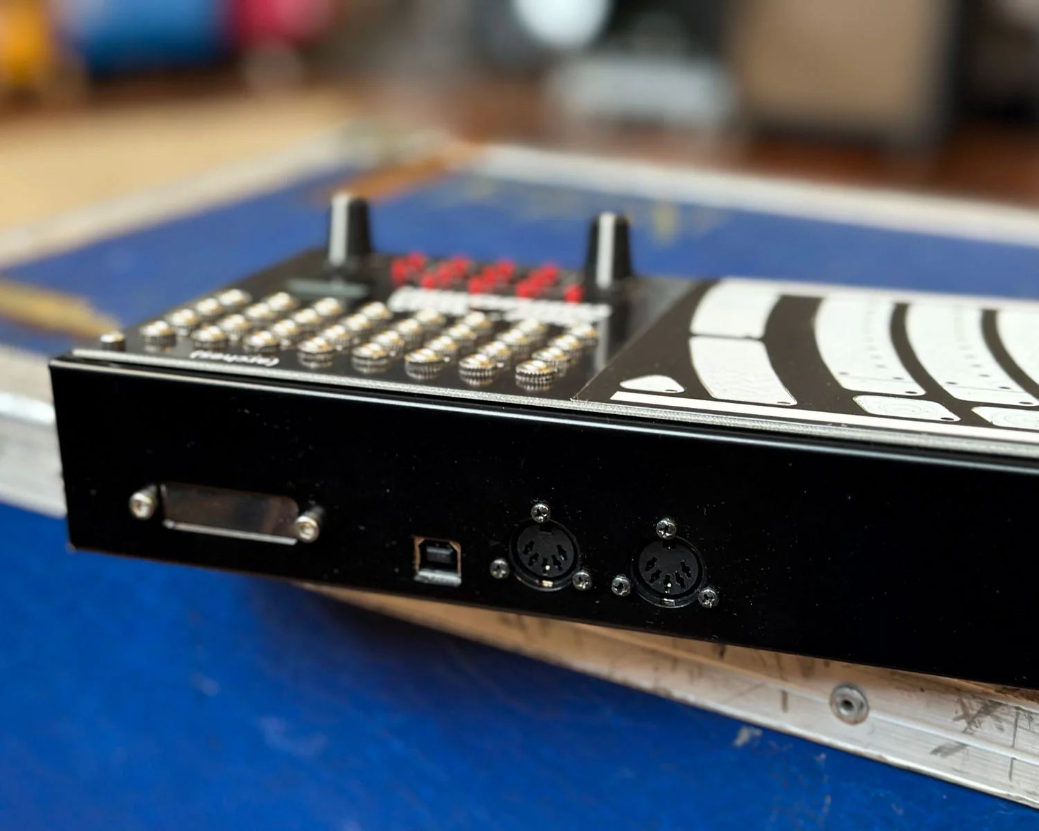 Soundmachines Arches Tactile CV / MIDI Controller - Image 4
