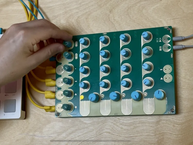 Landscape Moon Passive Analogue 4-Channel Rhythmic Instrument - Image 3