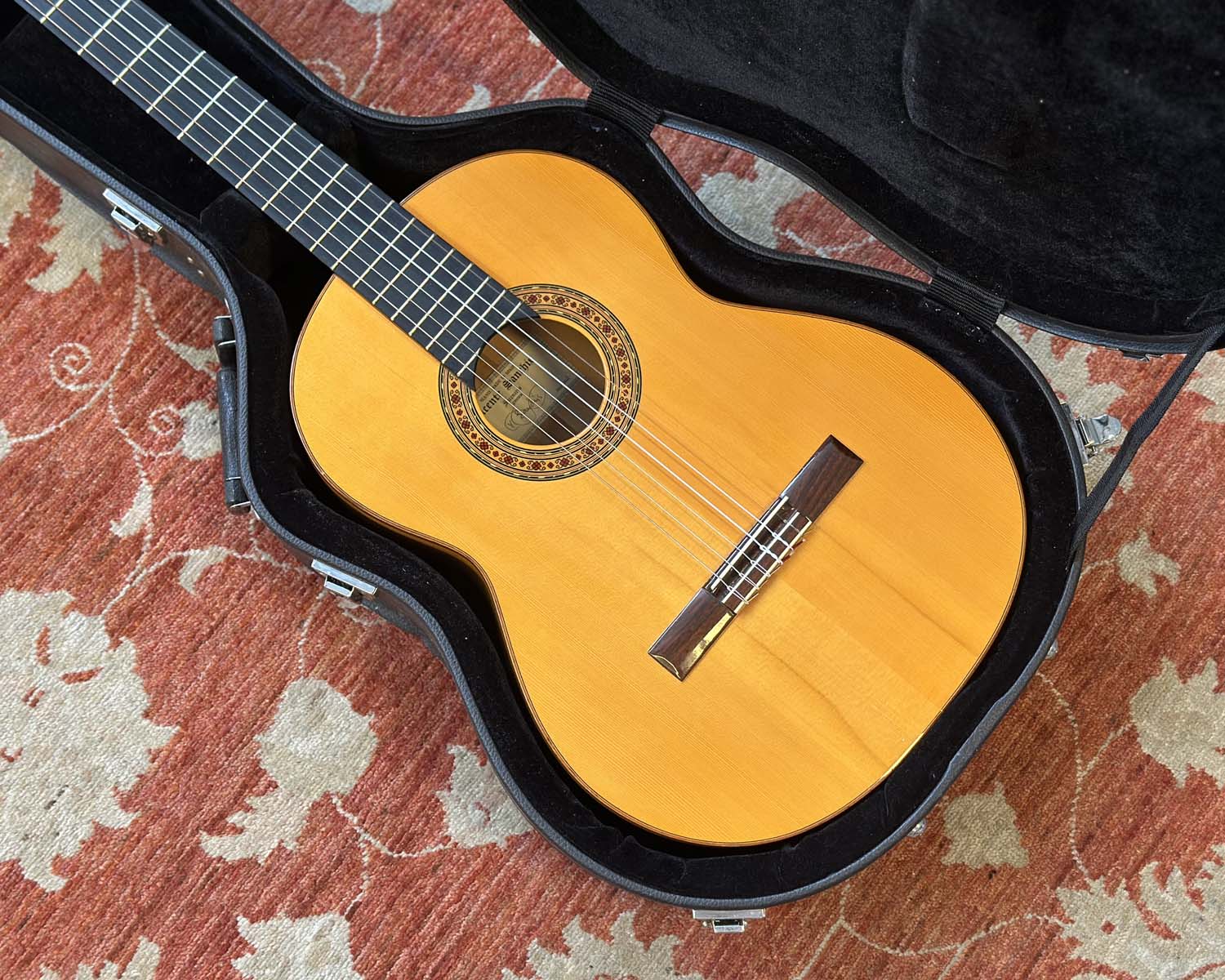2002 Vicente Sanchis Model 32FL w/ Spanish Cypress Back & Sides - Image 9