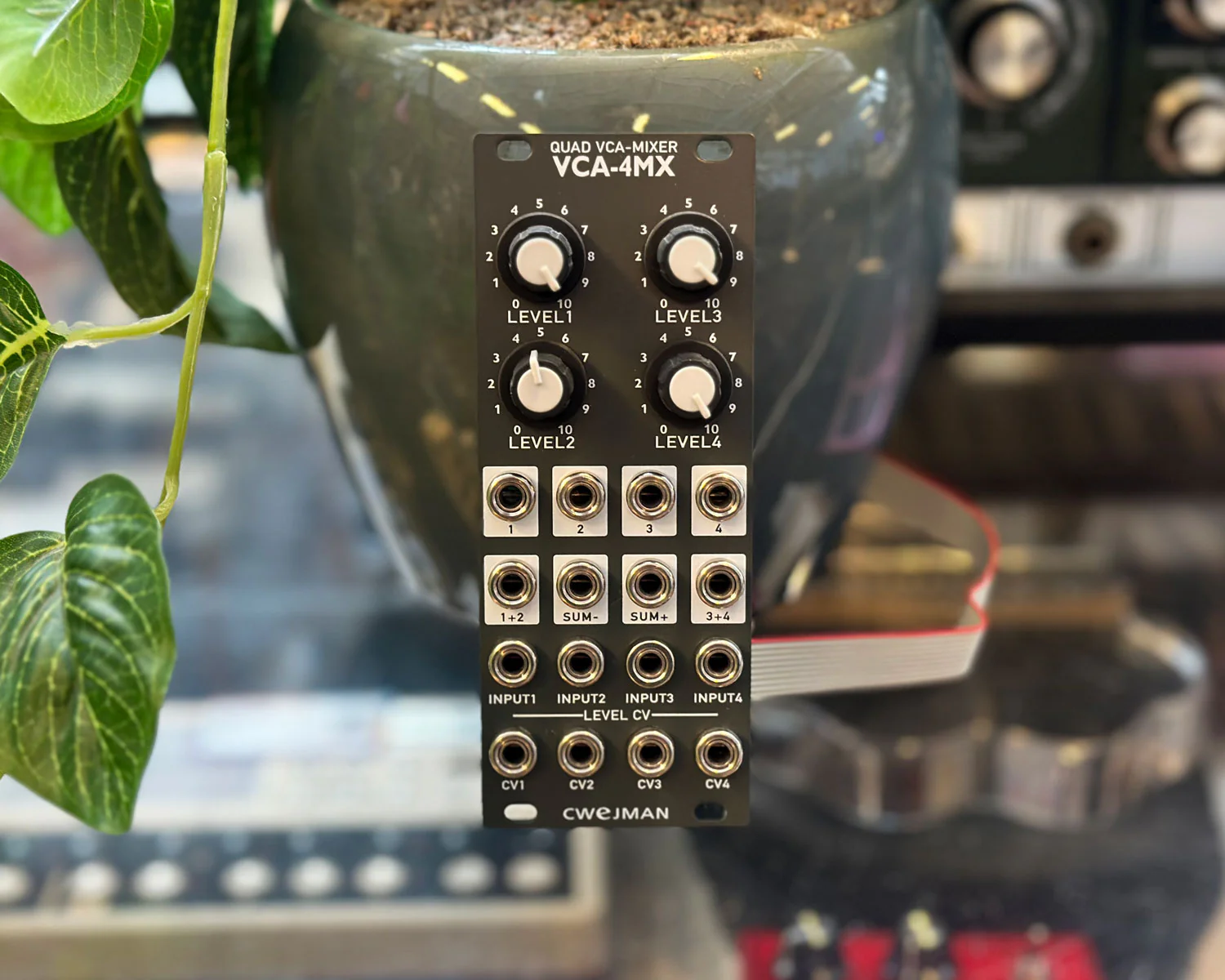 Cwejman VCA-4MX Quad VCA-Mixer
