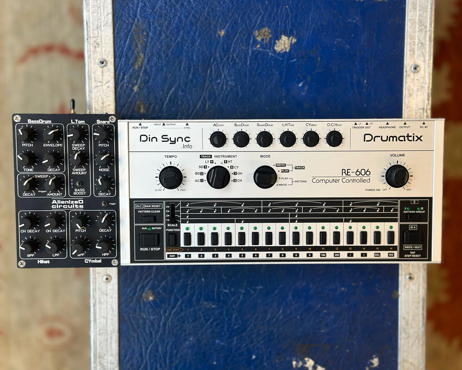 Din Sync RE-606 w/ AlienizeD mk2 Mod
