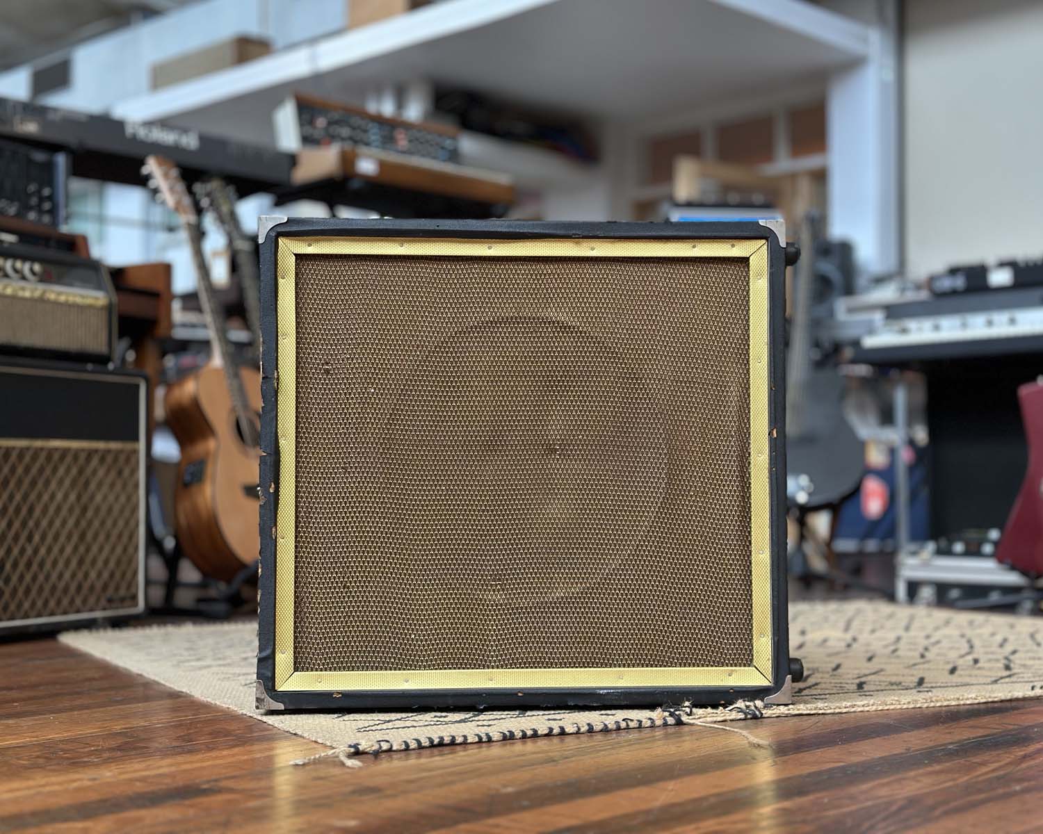 25 Watt 1x15" 16Ω Guitar Cabinet Loaded w/Vintage Magnavox Speaker