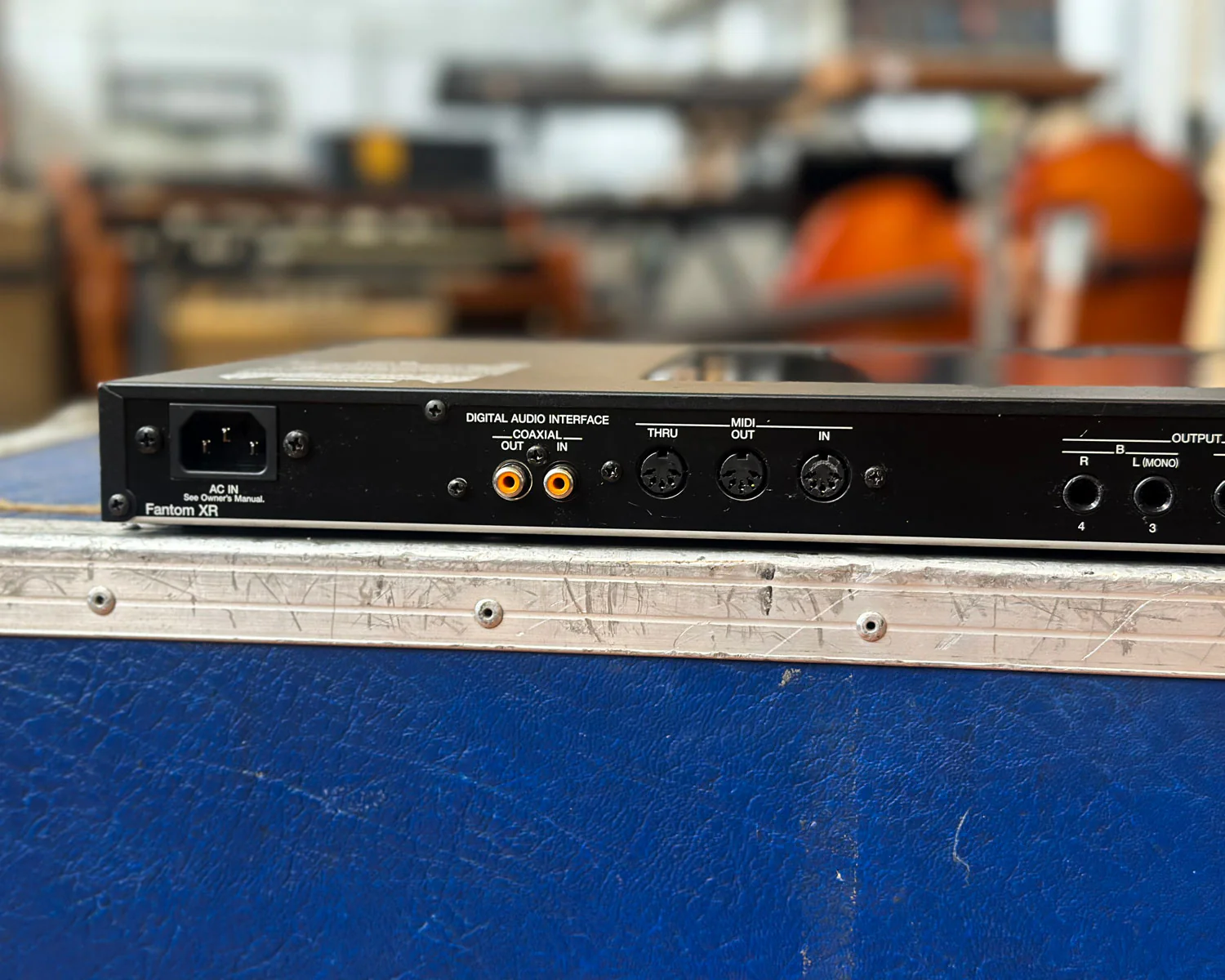 Roland Fantom XR Synthesizer / Sampler - Image 5