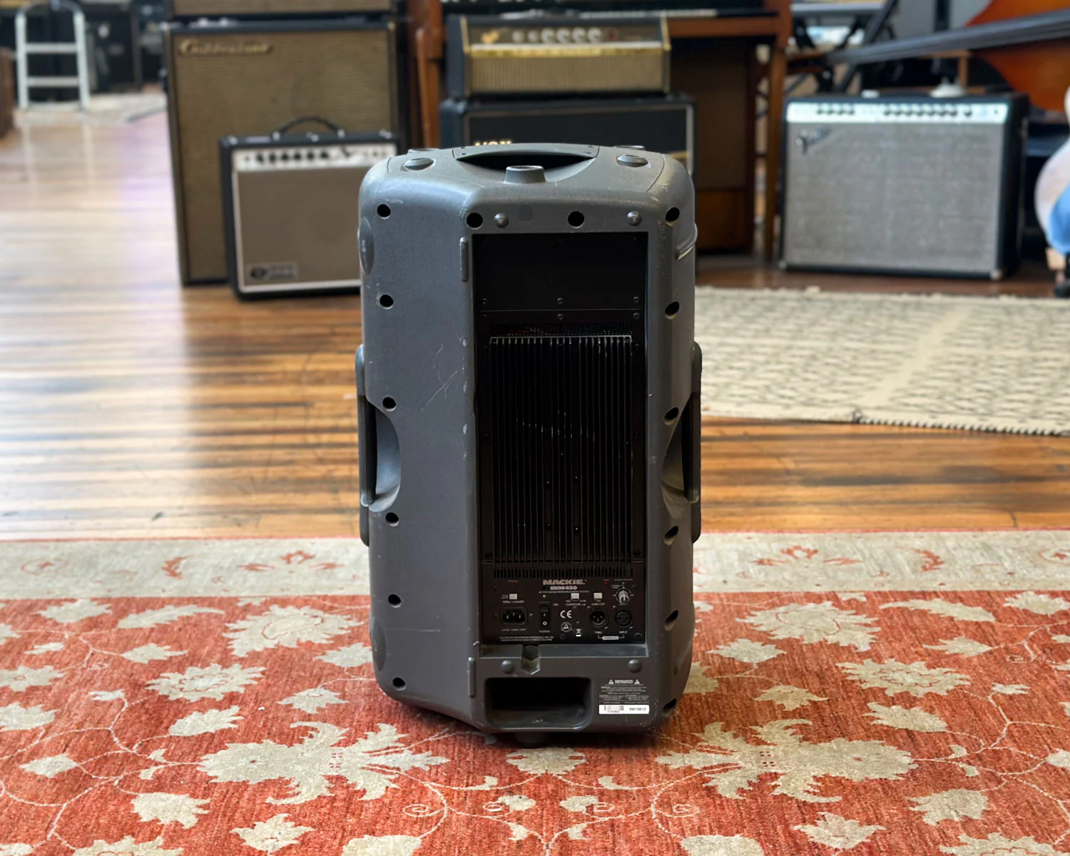 Mackie SRM450 v1 400 Watt Powered Speaker - Image 5