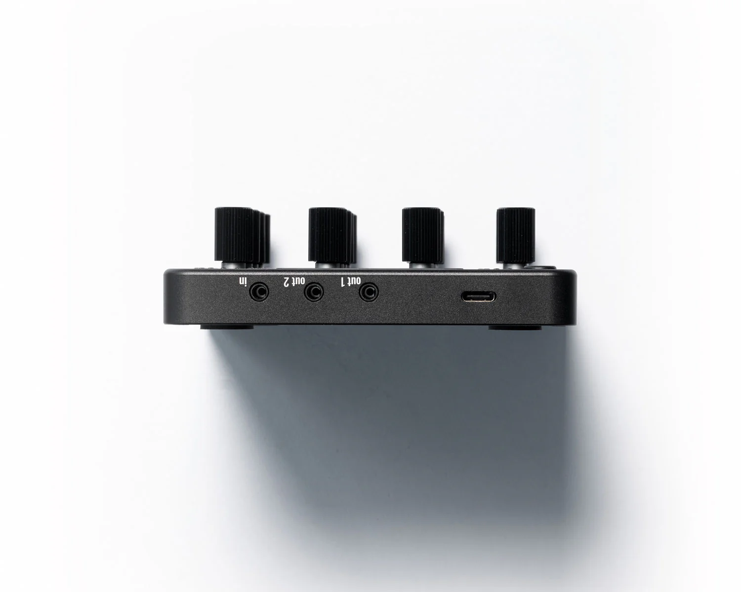Oxi Instruments OXI E16 Portable Rotary MIDI Controller - Image 5