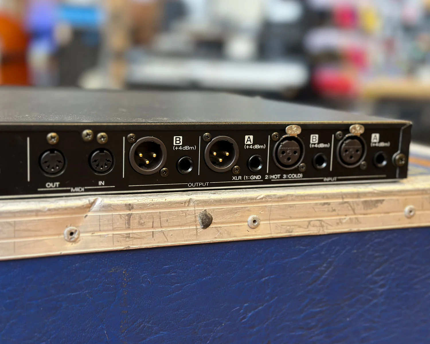 Roland SN-700 Noise/Hum Eliminator - Image 7
