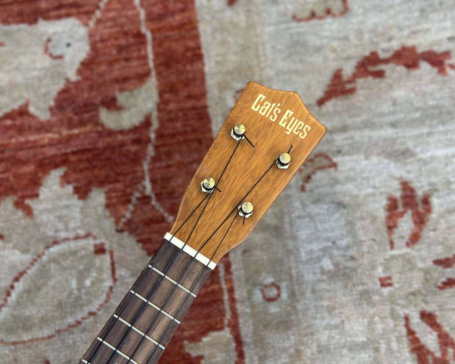 Tokai Cats Eyes CEU35 Ukulele - Image 2