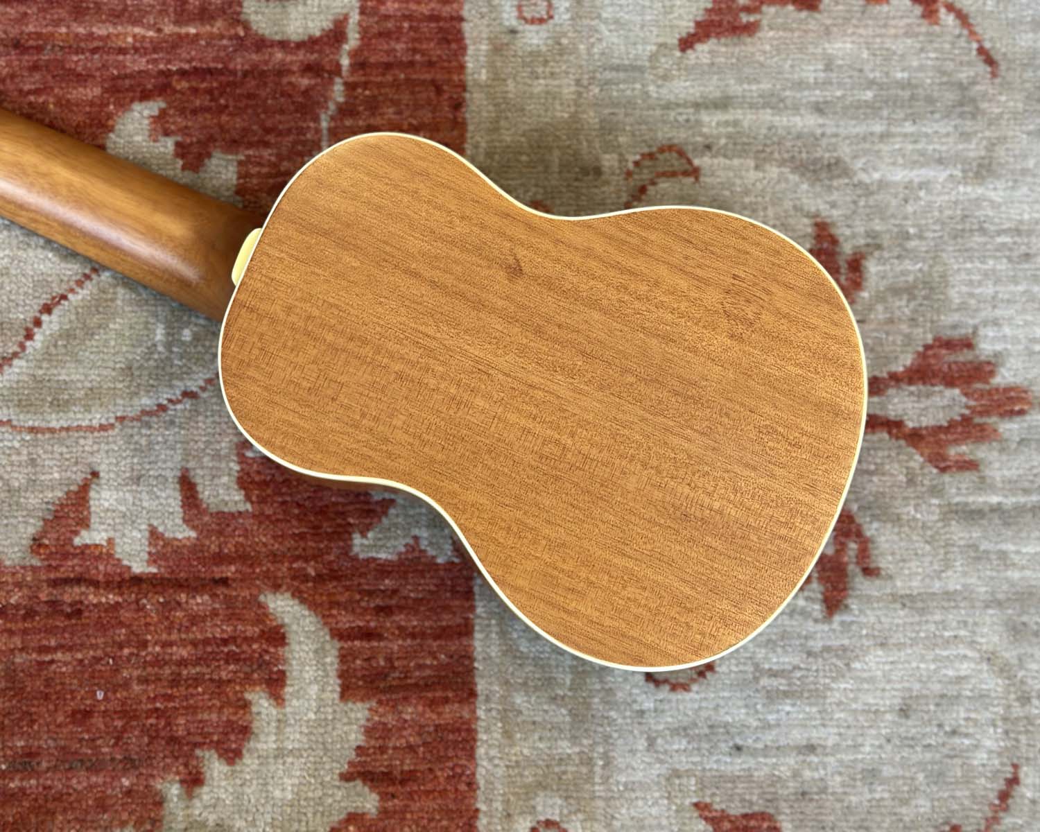 Tokai Cats Eyes CEU35 Ukulele - Image 4
