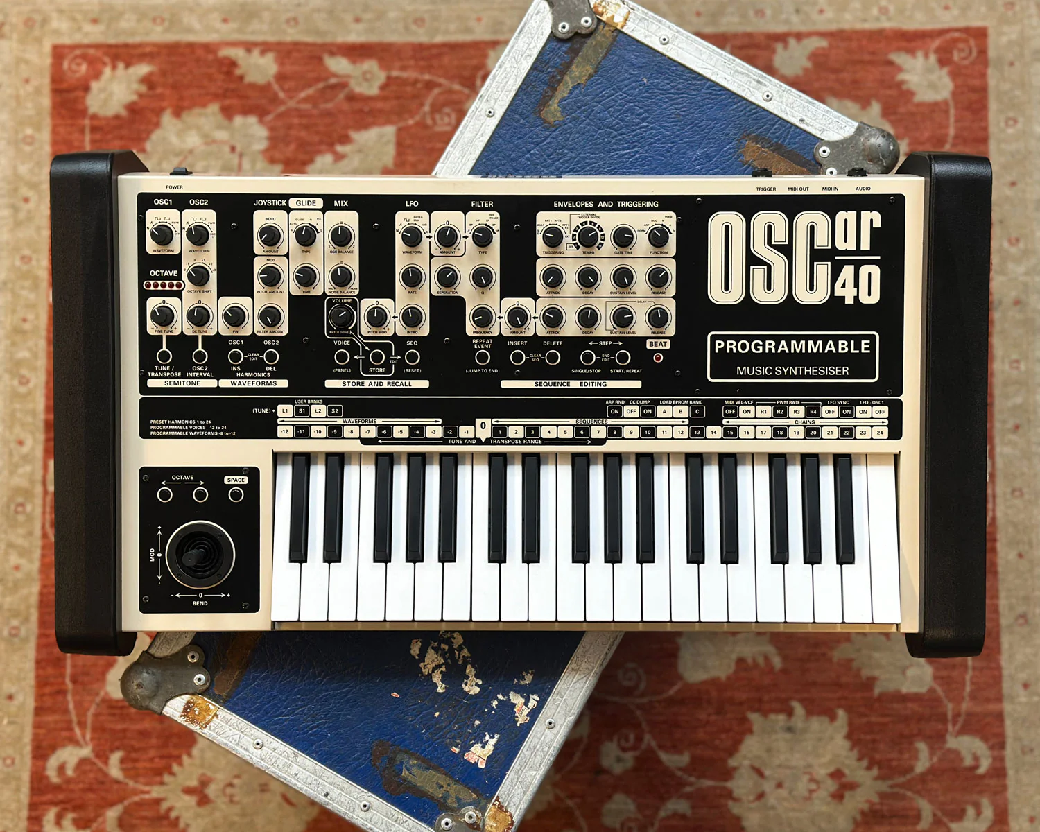 APOB Instruments OSCar40 (Oxford Synthesiser Company Clone)