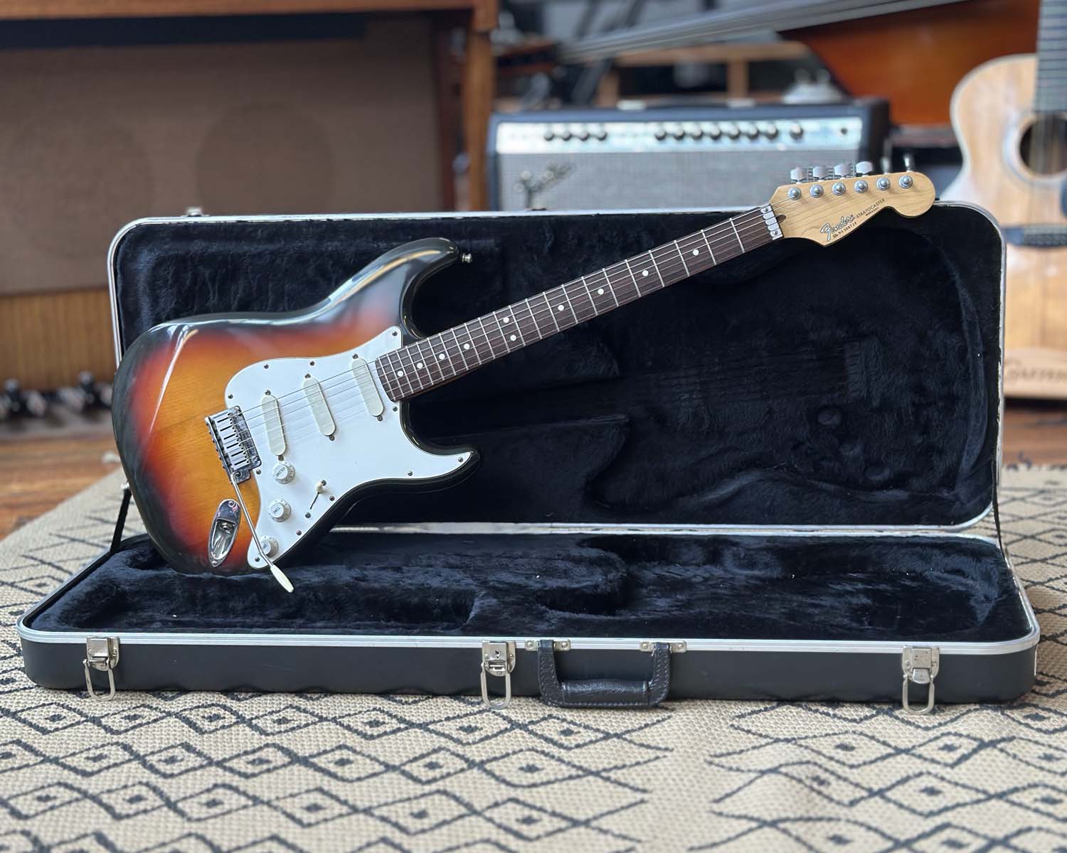 Fender Stratocaster Plus - Sunburst - Image 12