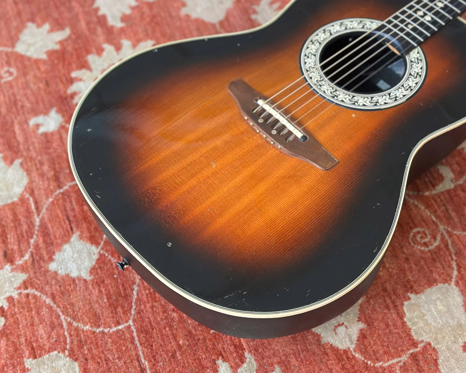 Ovation 1612 Custom Balladeer w/ OHSC - Image 8