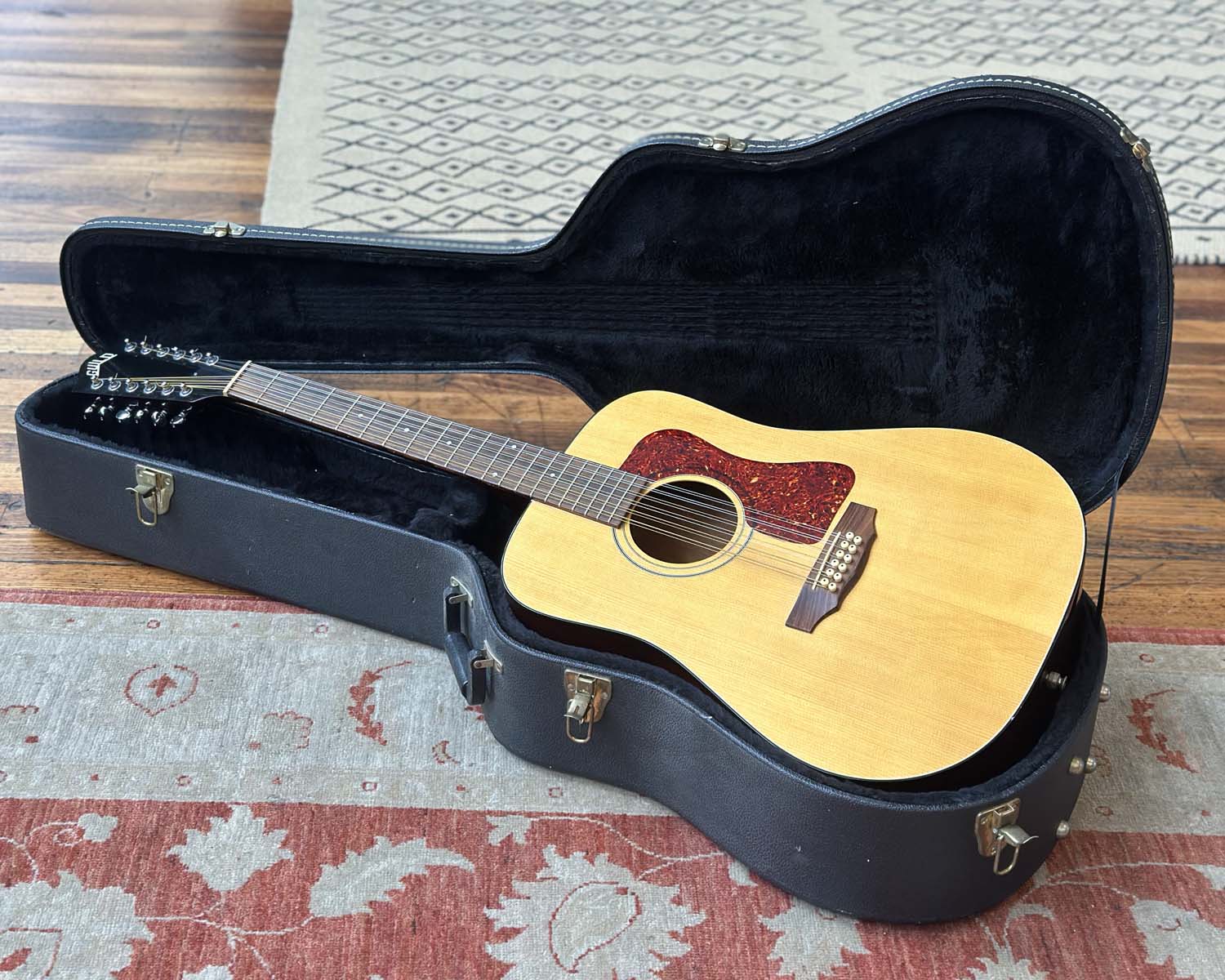 1995 Guild D25-12 Twelve-String Acoustic - Image 8