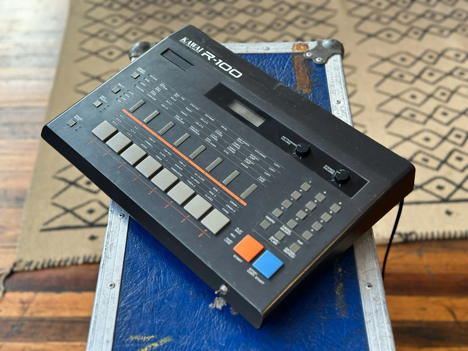 Kawai R-100 Drum Machine with Switcher w/MIDI & Dyn Sync and Switchable Banks Mod - Image 6