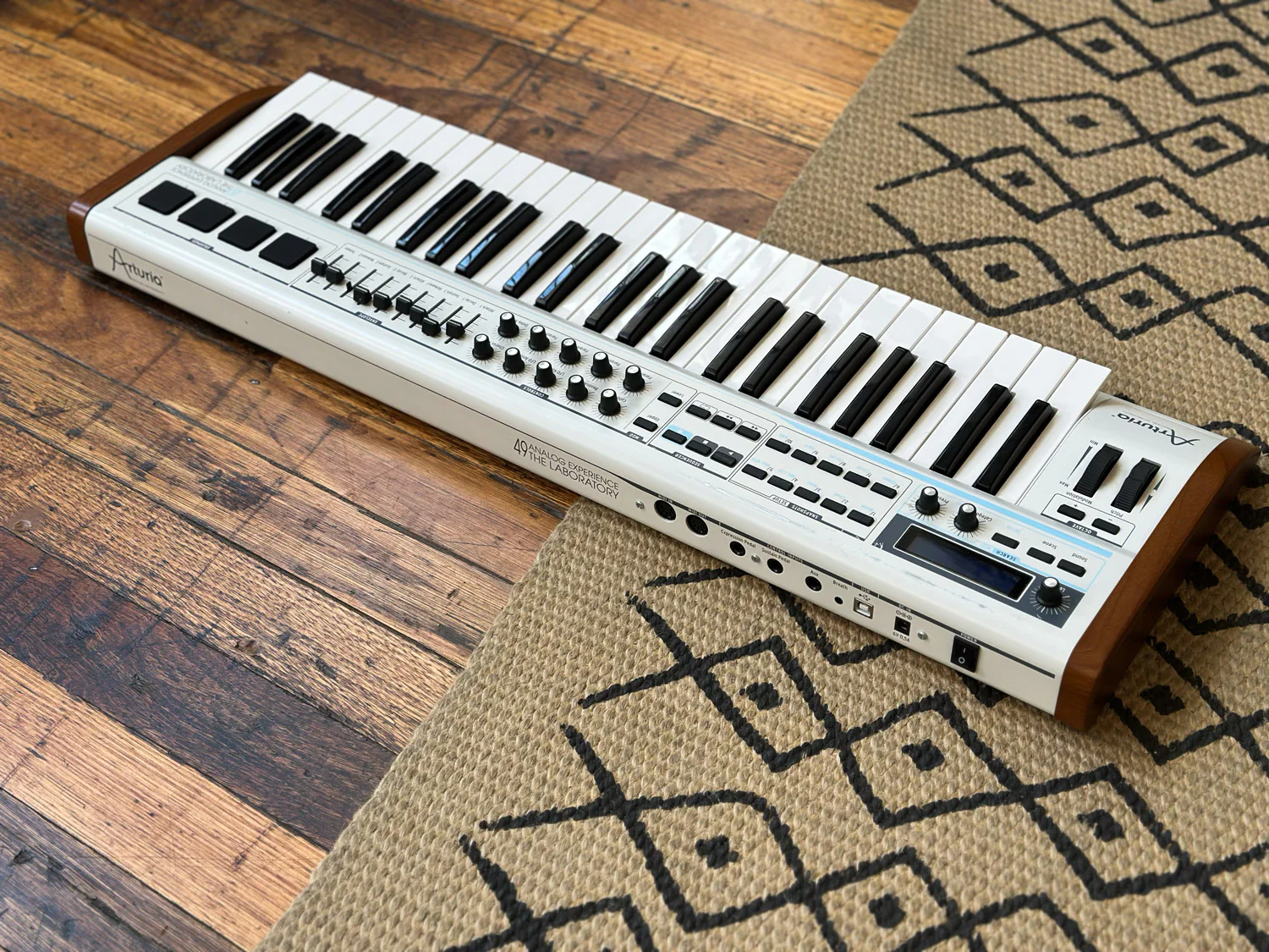 Arturia Analog Experience - The Laboratory 49 - Image 6