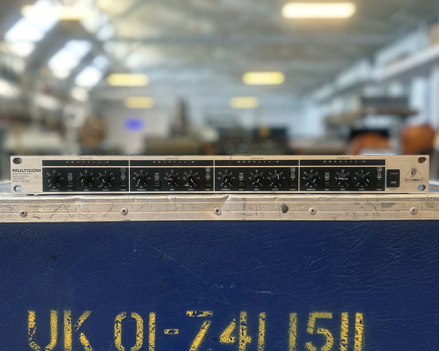 Behringer Multicom MDX 2400