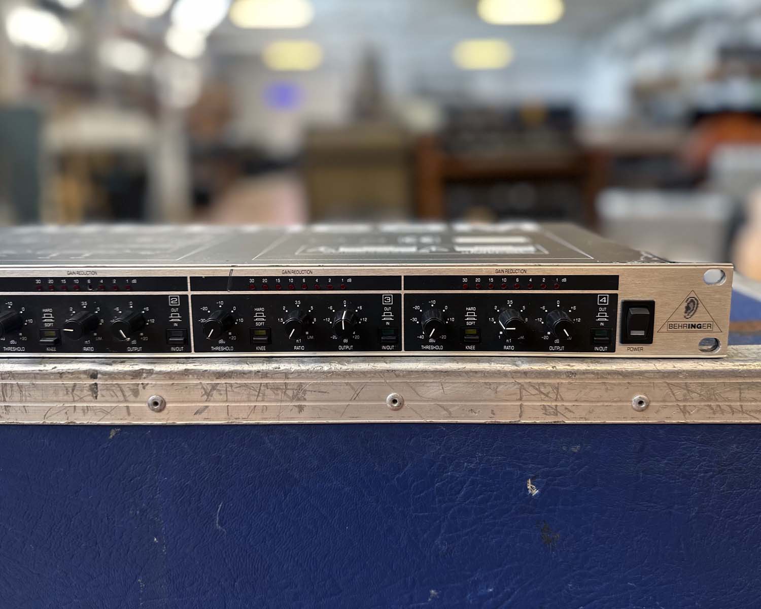 Behringer Multicom MDX 2400 - Image 5