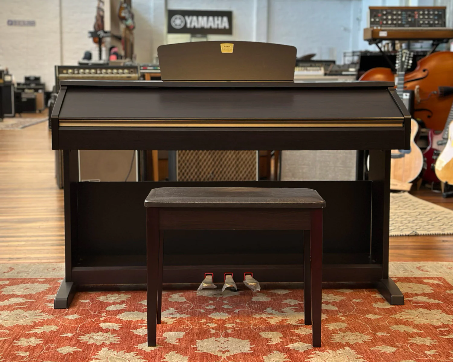 YAMAHA Clavinova CVP-401 Digital Piano/Arranger - Image 4