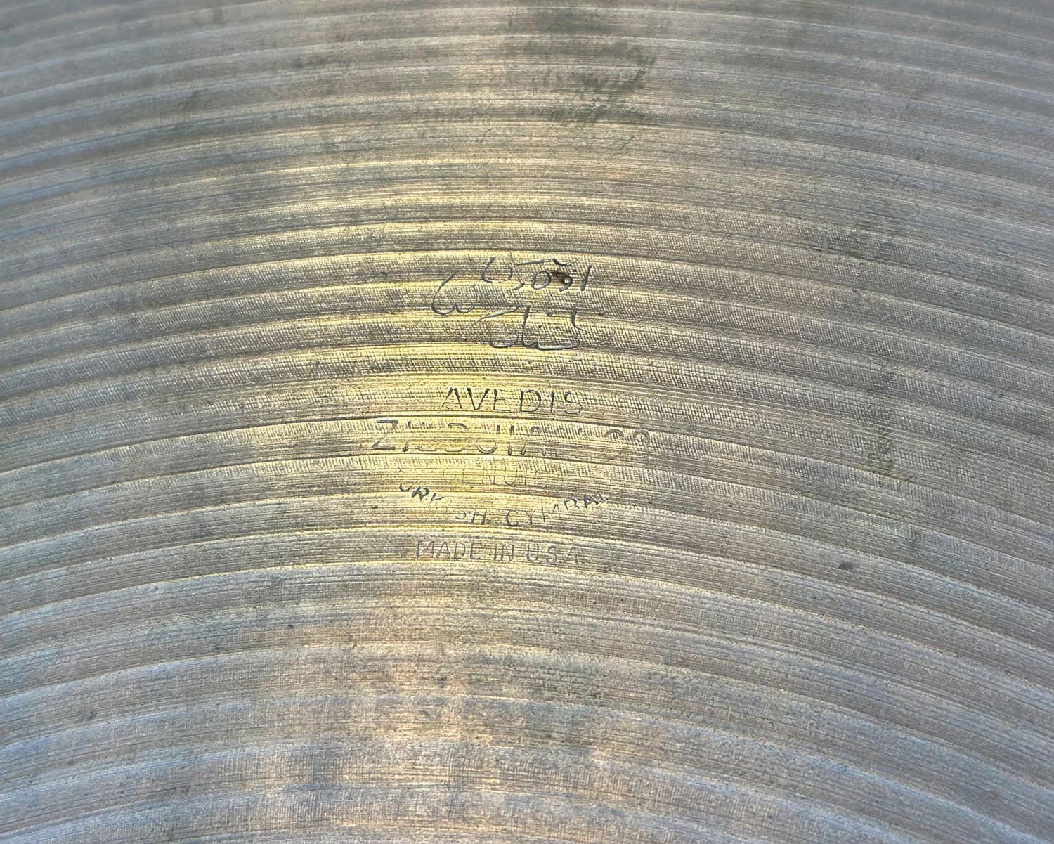 Early 1960s Zildjian 18" Avedis Ride (1983g) - Image 3