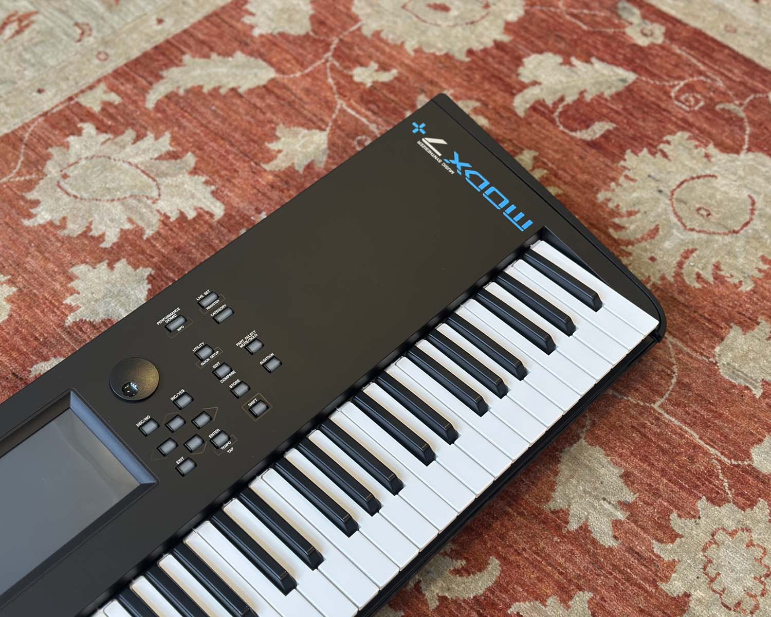 YAMAHA MODx7 Music Synthesizer - Image 3