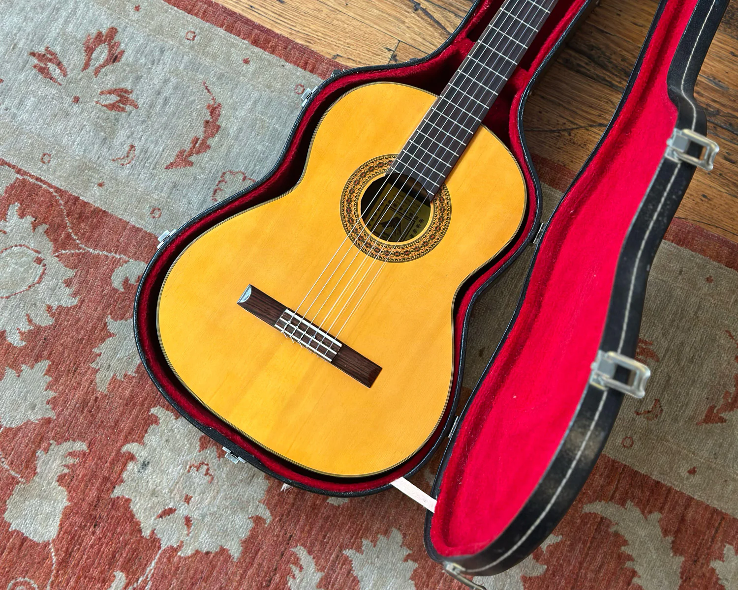 Wayne D-65 Classical Guitar - Image 8