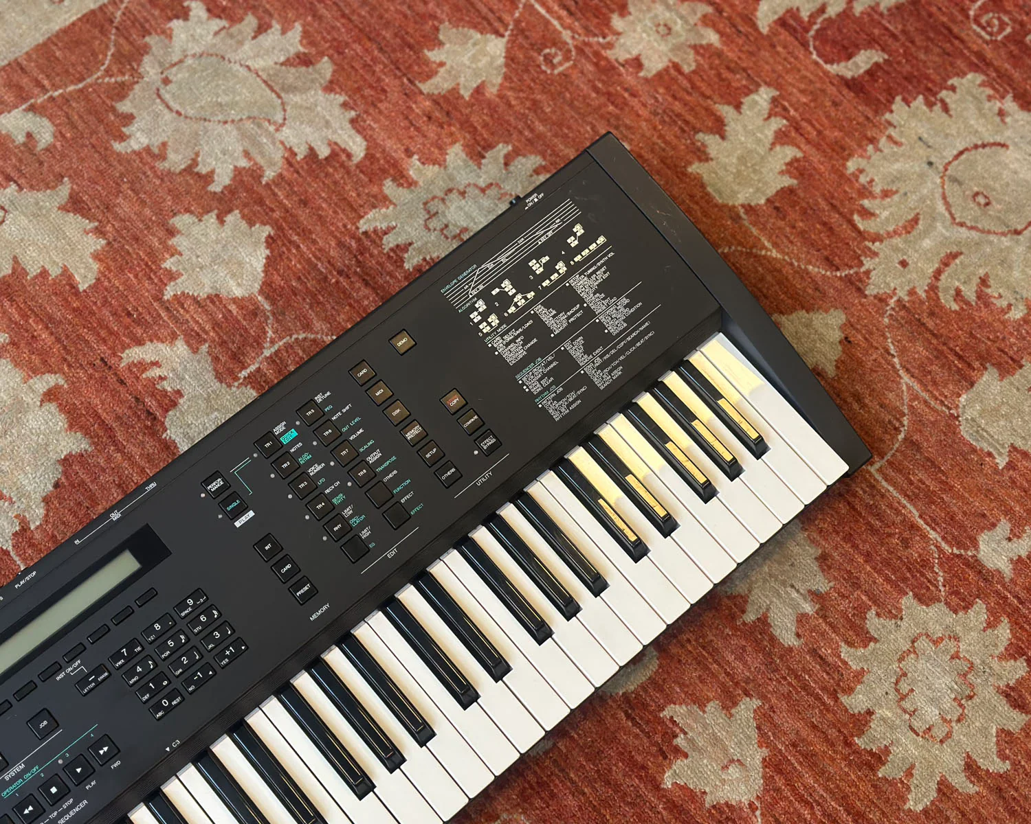 YAMAHA V50 4-Operator Digital FM Synthesizer Workstation - Image 5