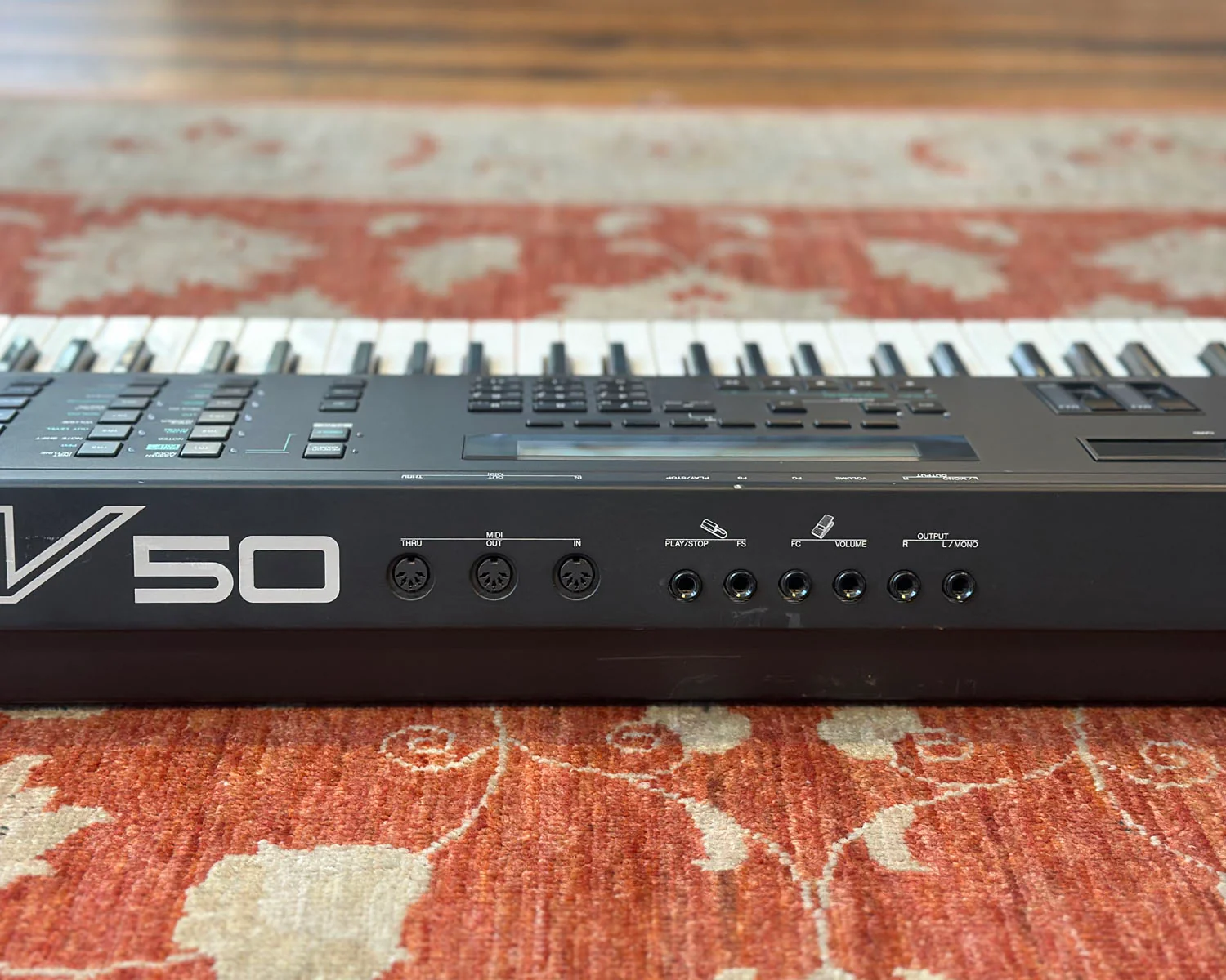 YAMAHA V50 4-Operator Digital FM Synthesizer Workstation - Image 7