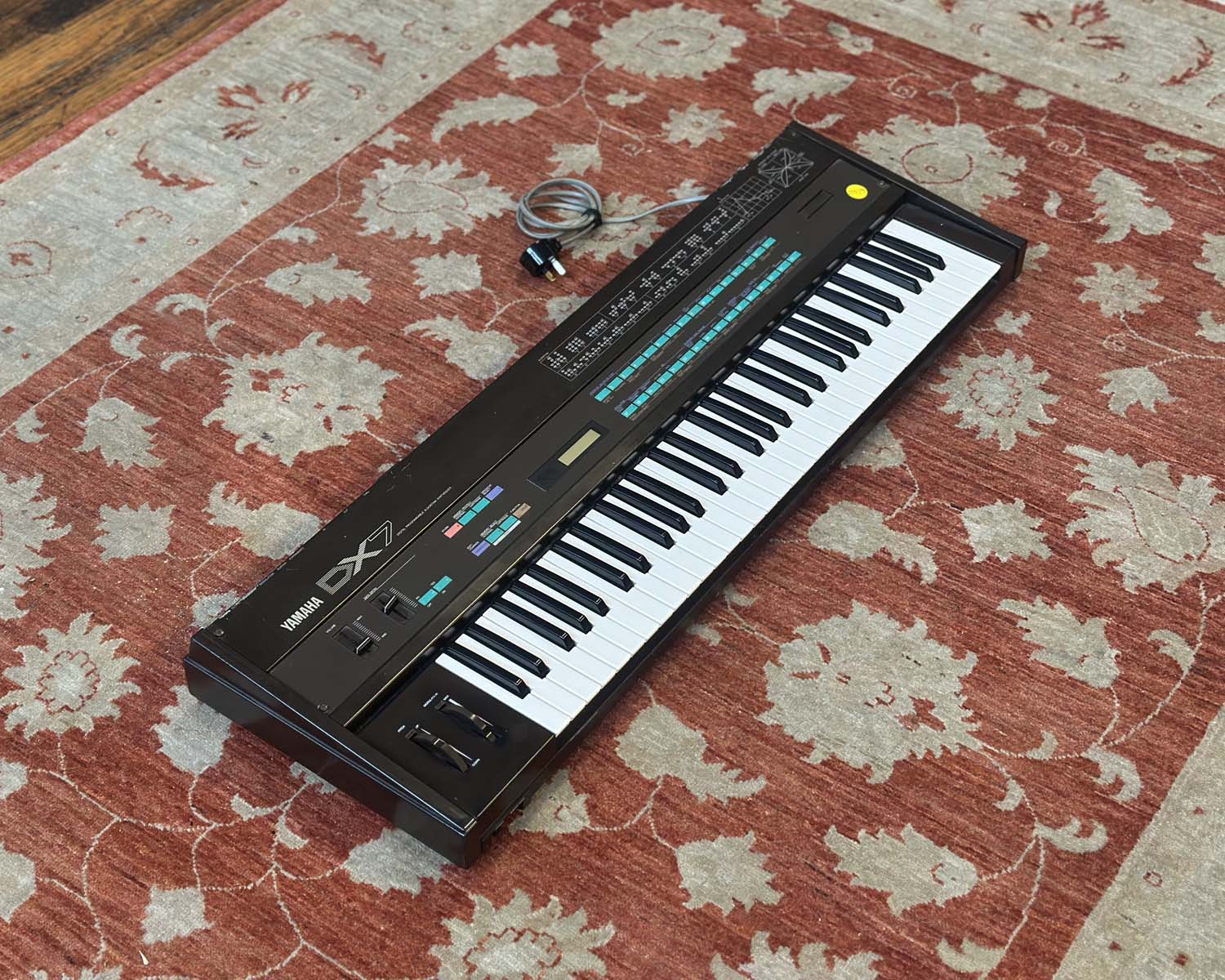 YAMAHA DX7 Digital Programmable Algorithm Synthesiser - Image 2