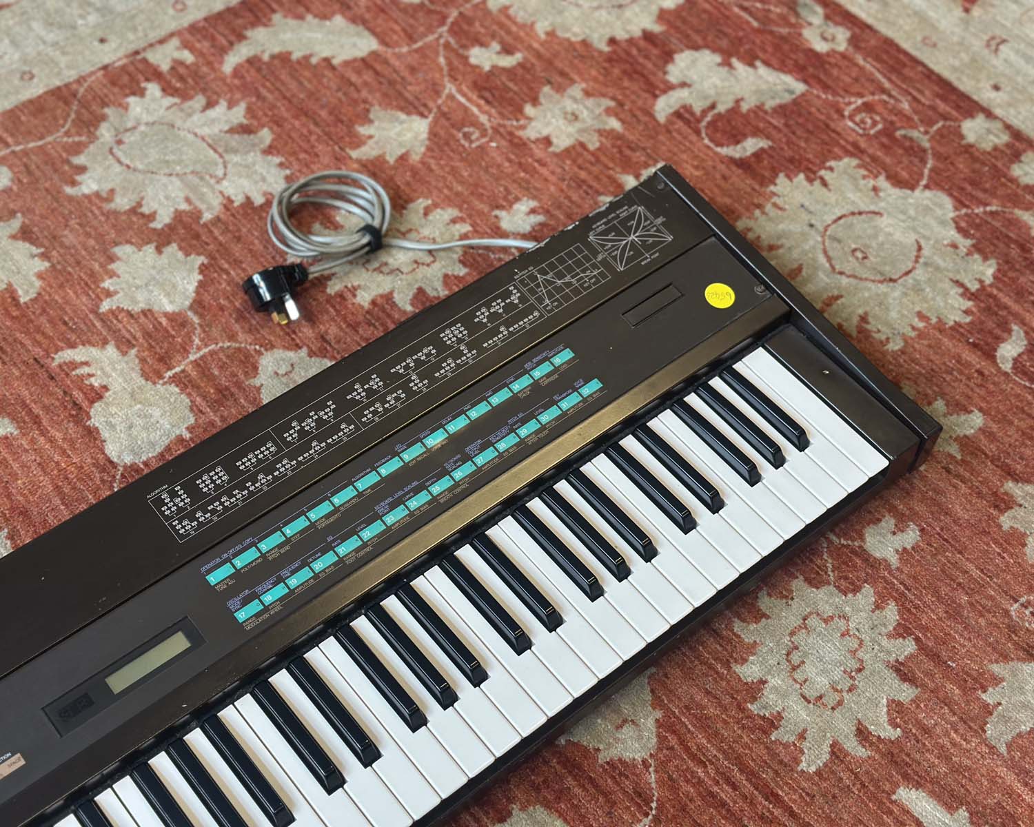 YAMAHA DX7 Digital Programmable Algorithm Synthesiser - Image 4