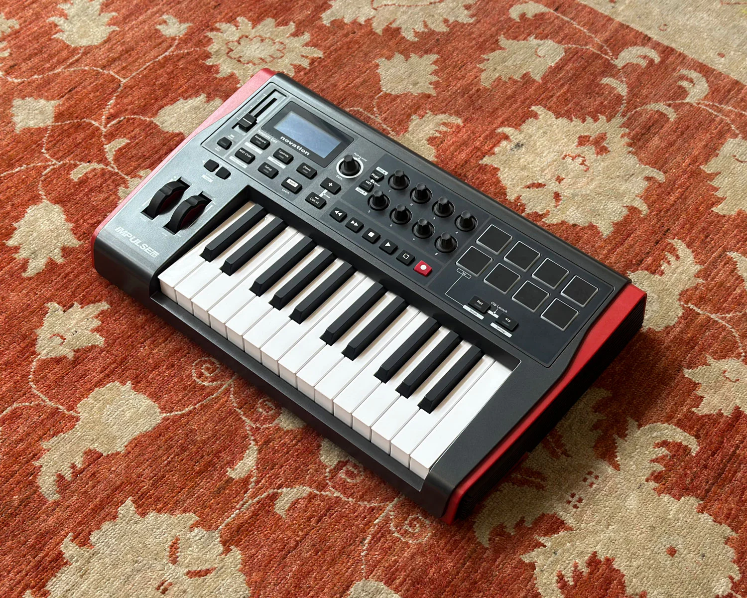 Novation Impulse 25 USB MIDI Controller - Image 4
