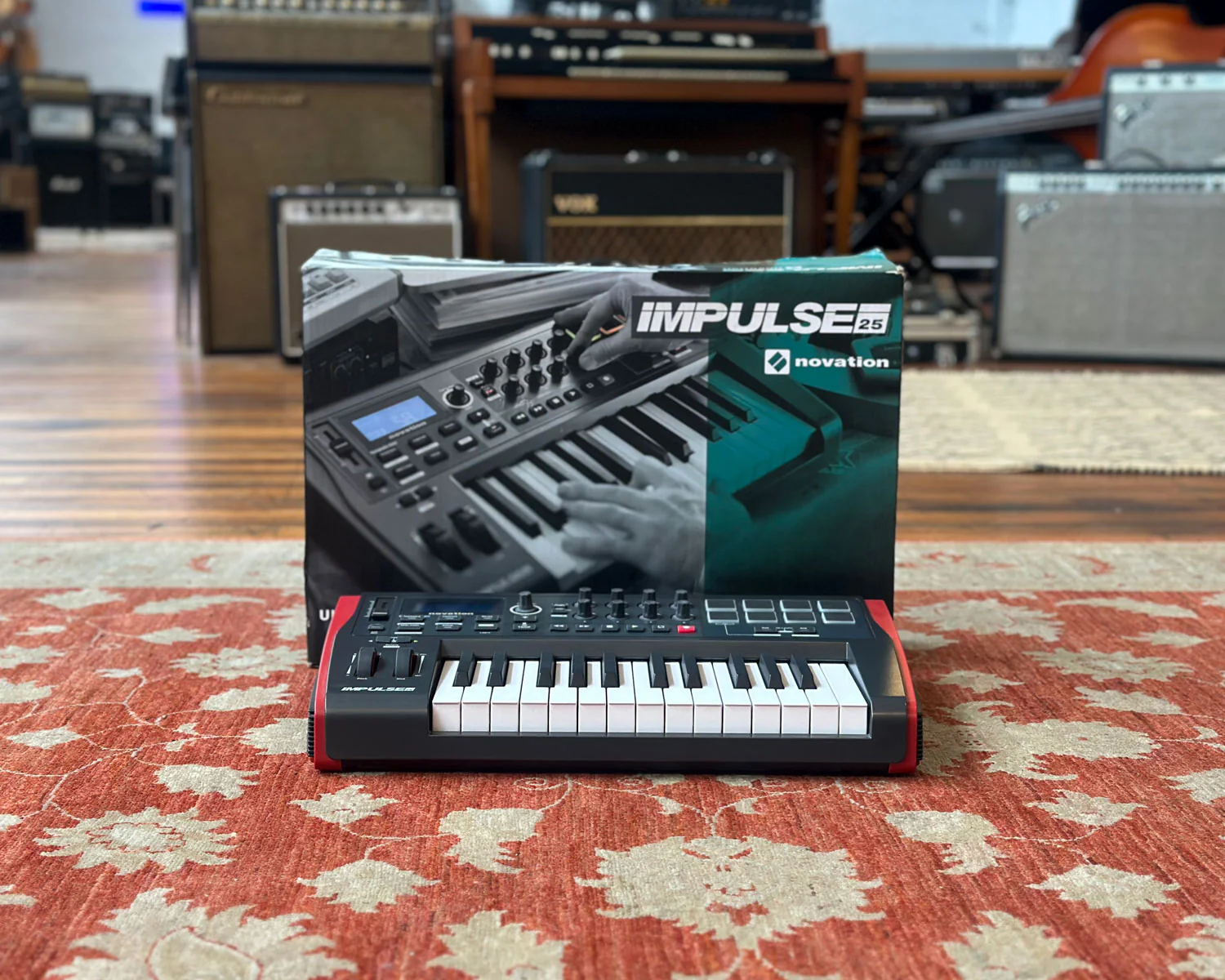 Novation Impulse 25 USB MIDI Controller - Image 6
