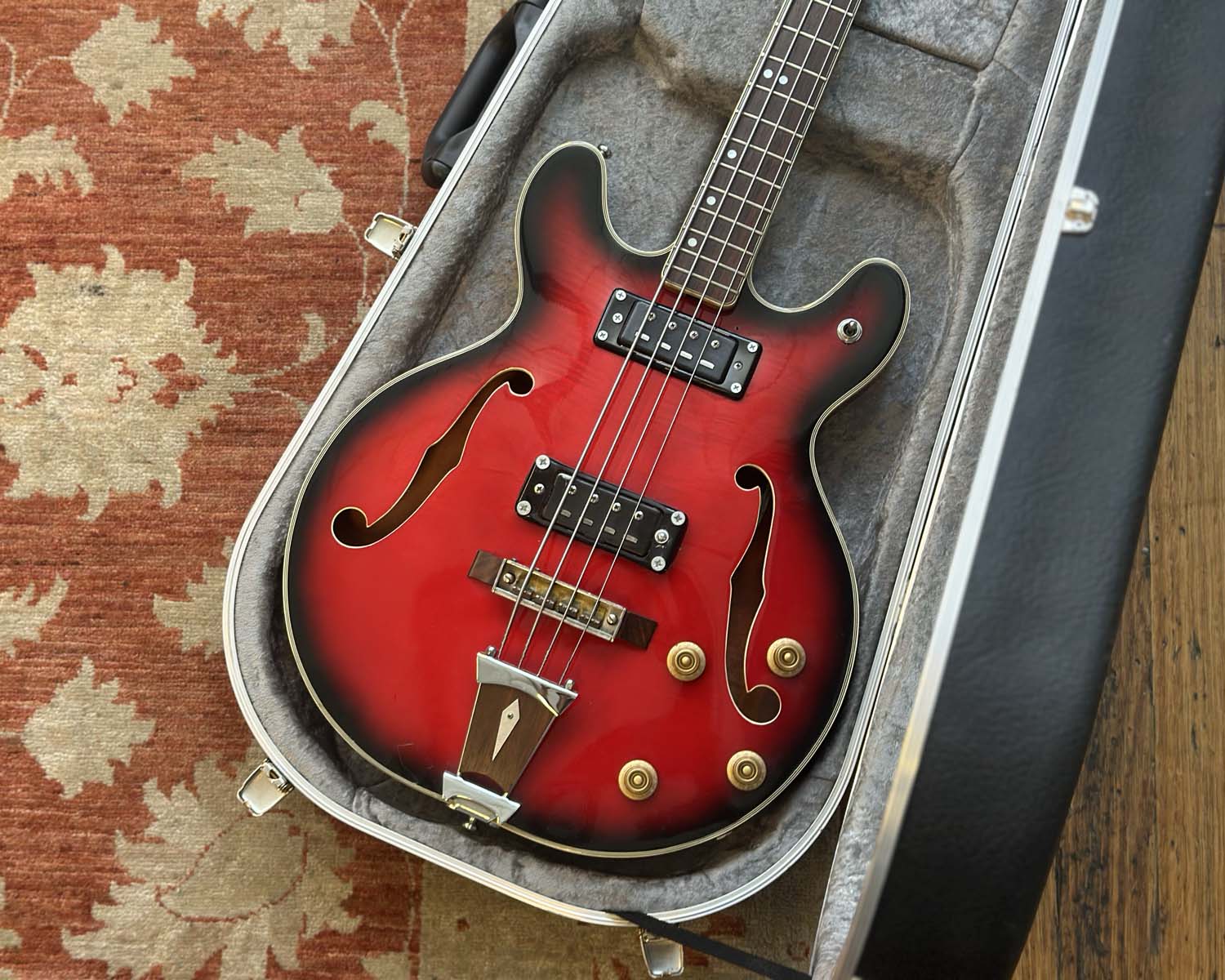 Univox Coily Semi-Hollow Electric Bass w/ Hiscox Case