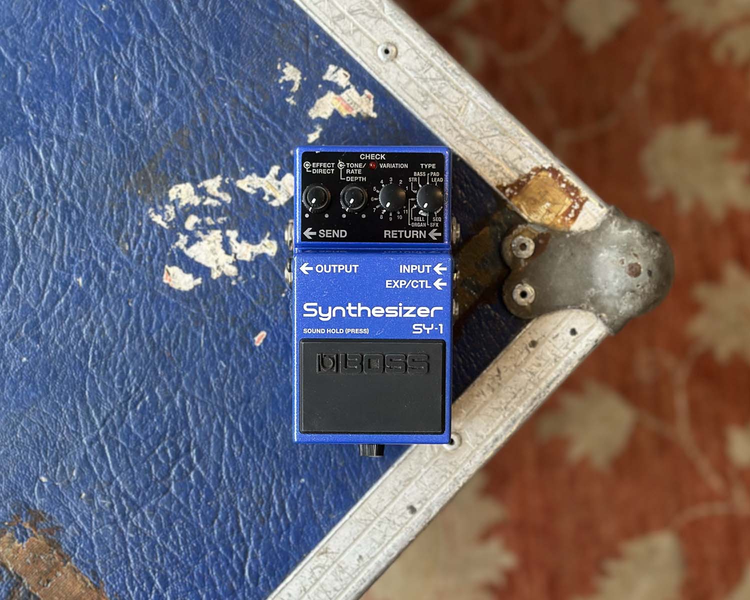 BOSS SY-1 Synthesizer Effects Pedal