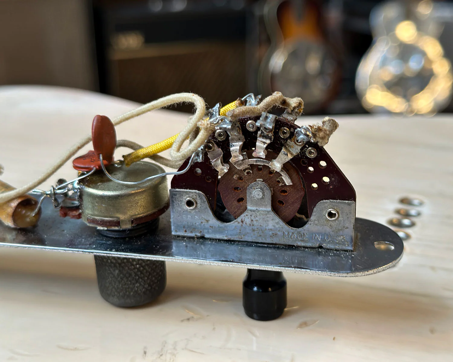 Fender 1959 Esquire Loaded Control Plate w/ Wiring Harness, Pots and Switch - Image 6