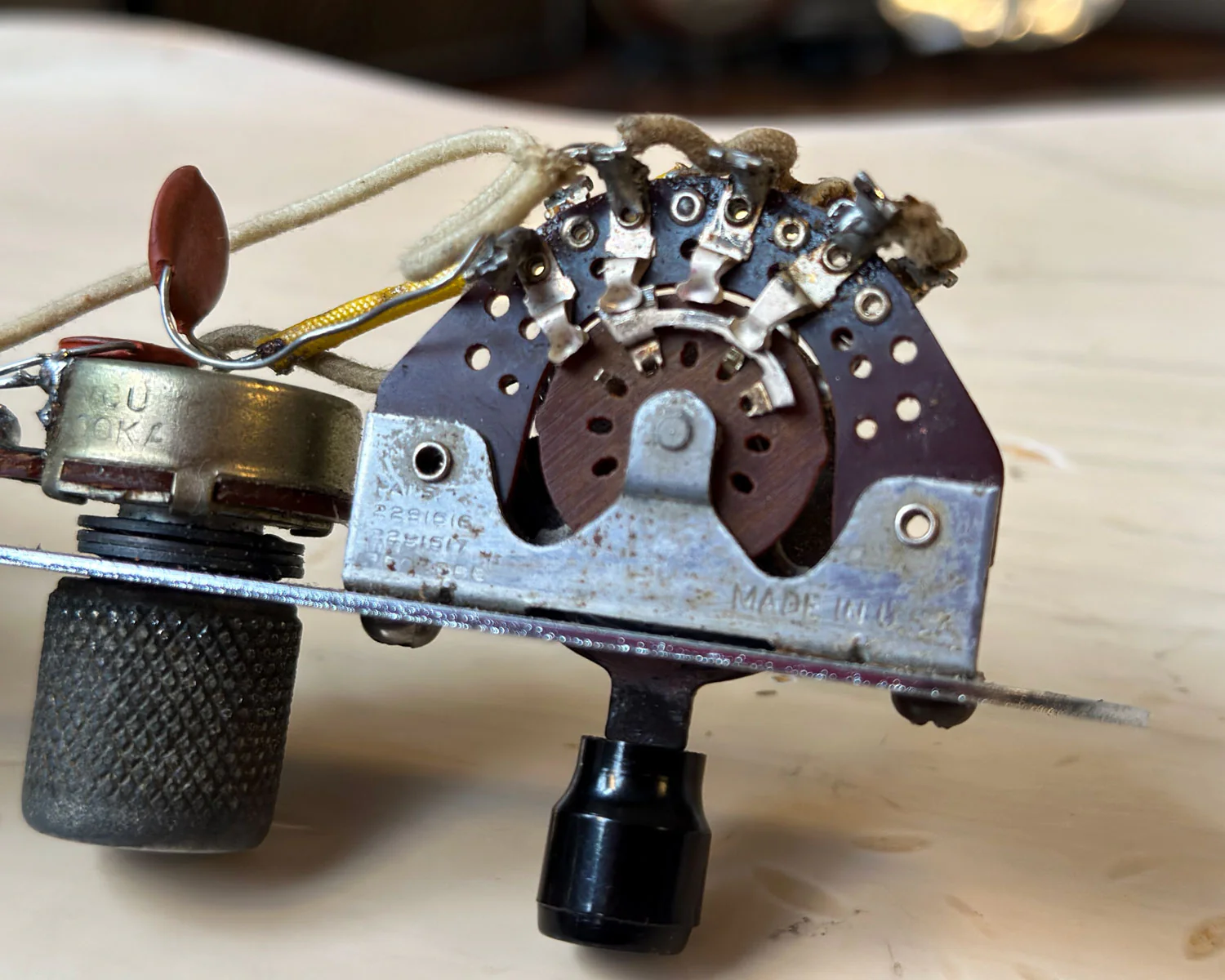 Fender 1959 Esquire Loaded Control Plate w/ Wiring Harness, Pots and Switch - Image 7