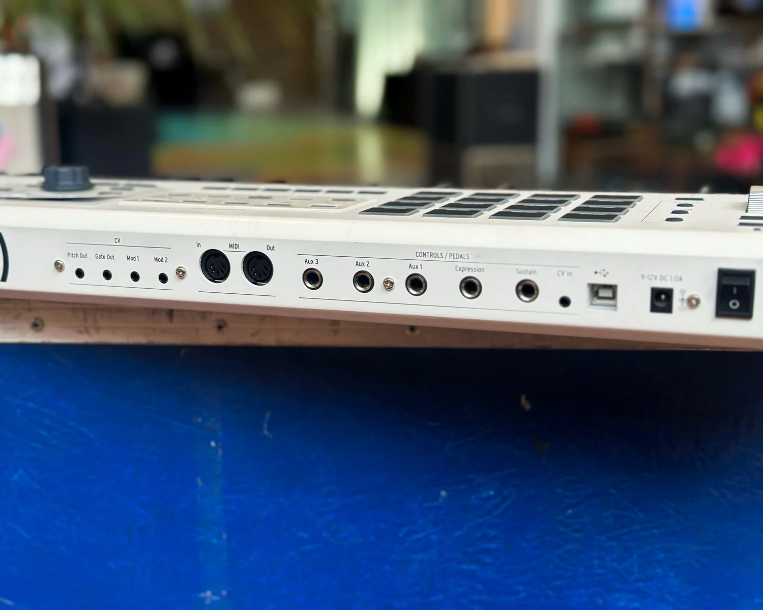 Arturia KeyLab 61 Mk2 - White - Image 4