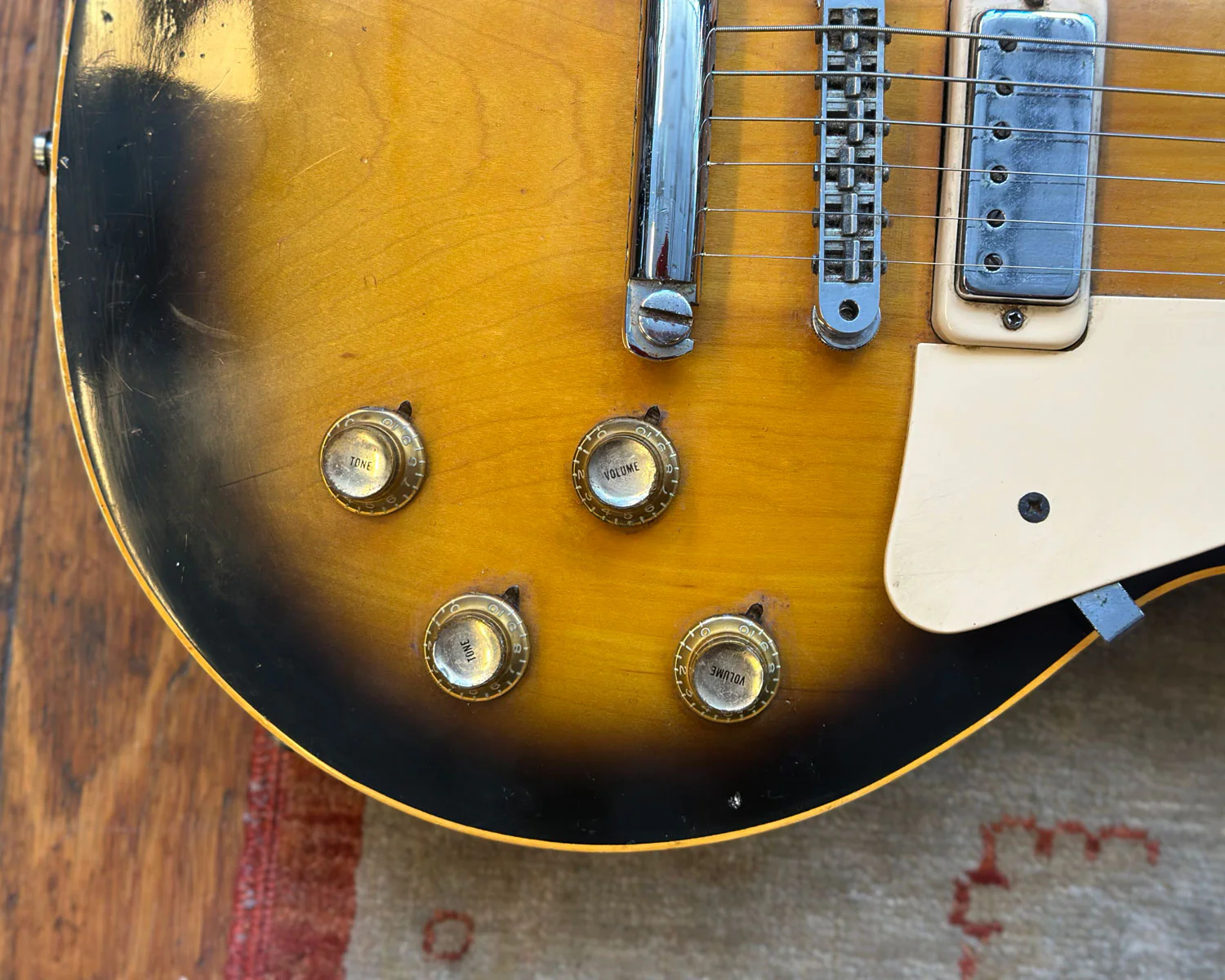 1974 Gibson Les Paul Deluxe - Tobacco Sunburst w/ OHSC (4.6kg) - Image 13