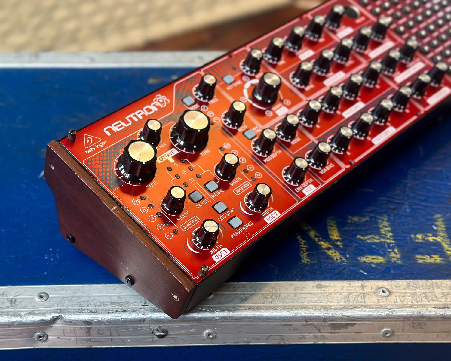 Behringer Neutron Synthesiser - Image 2
